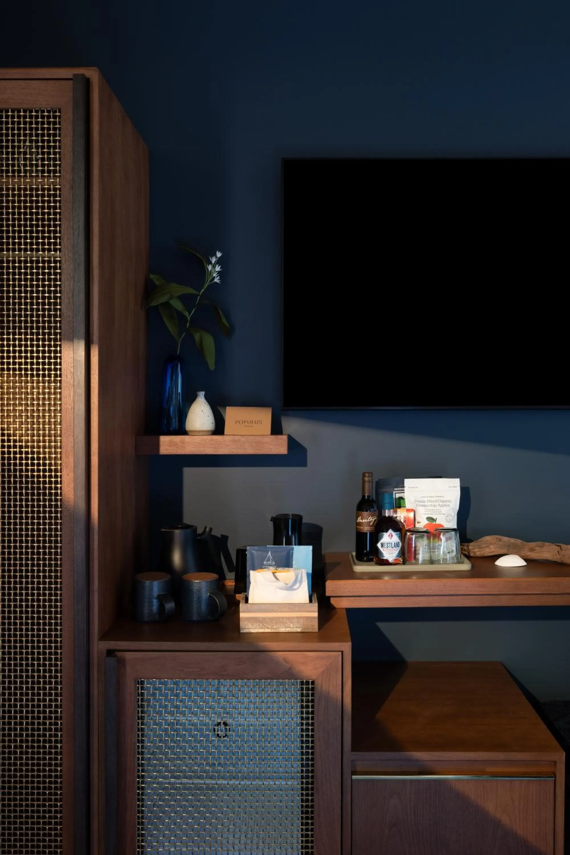 minibar in Populus Seattle