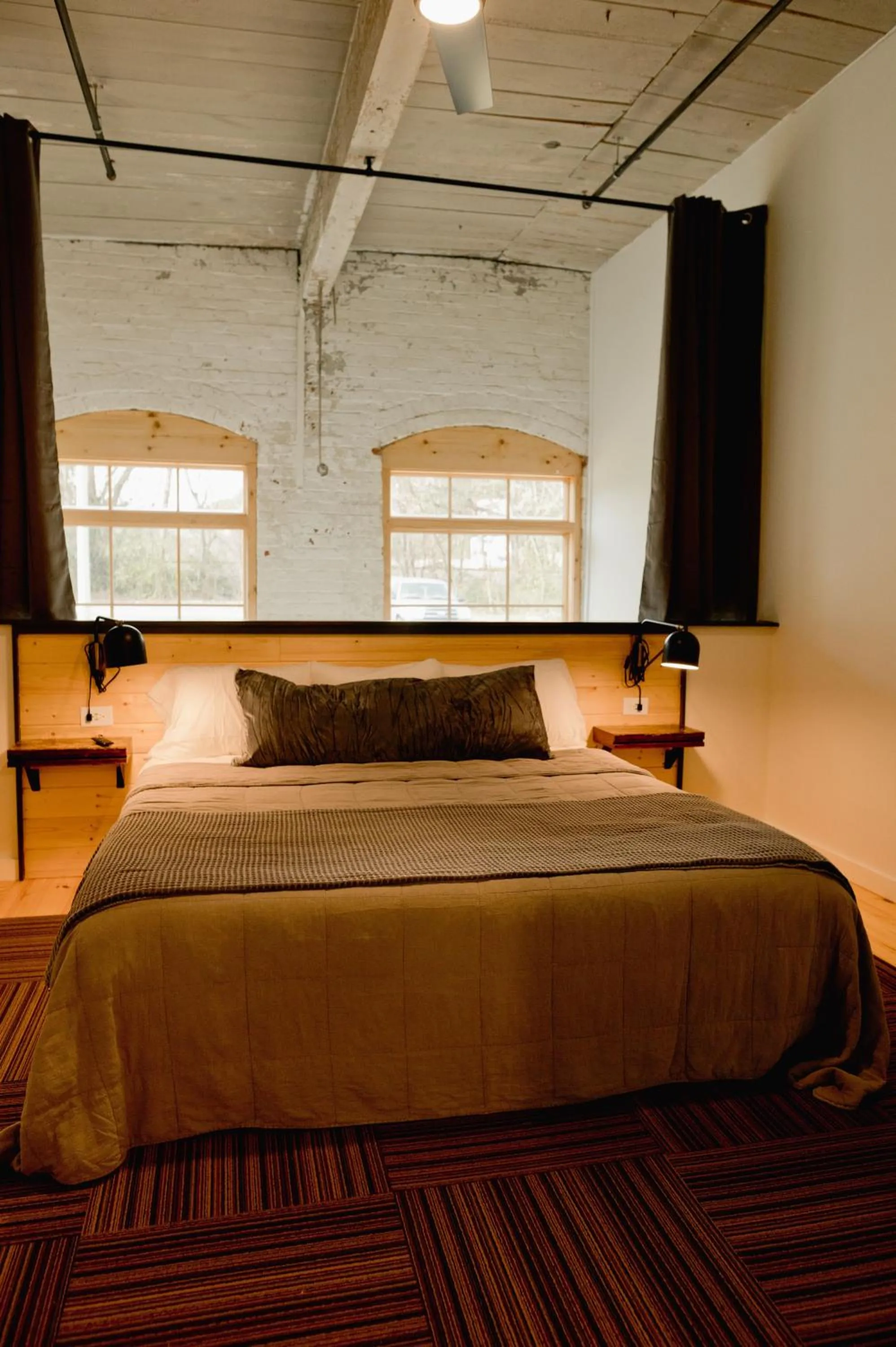 Bed in Loom Room Retreat