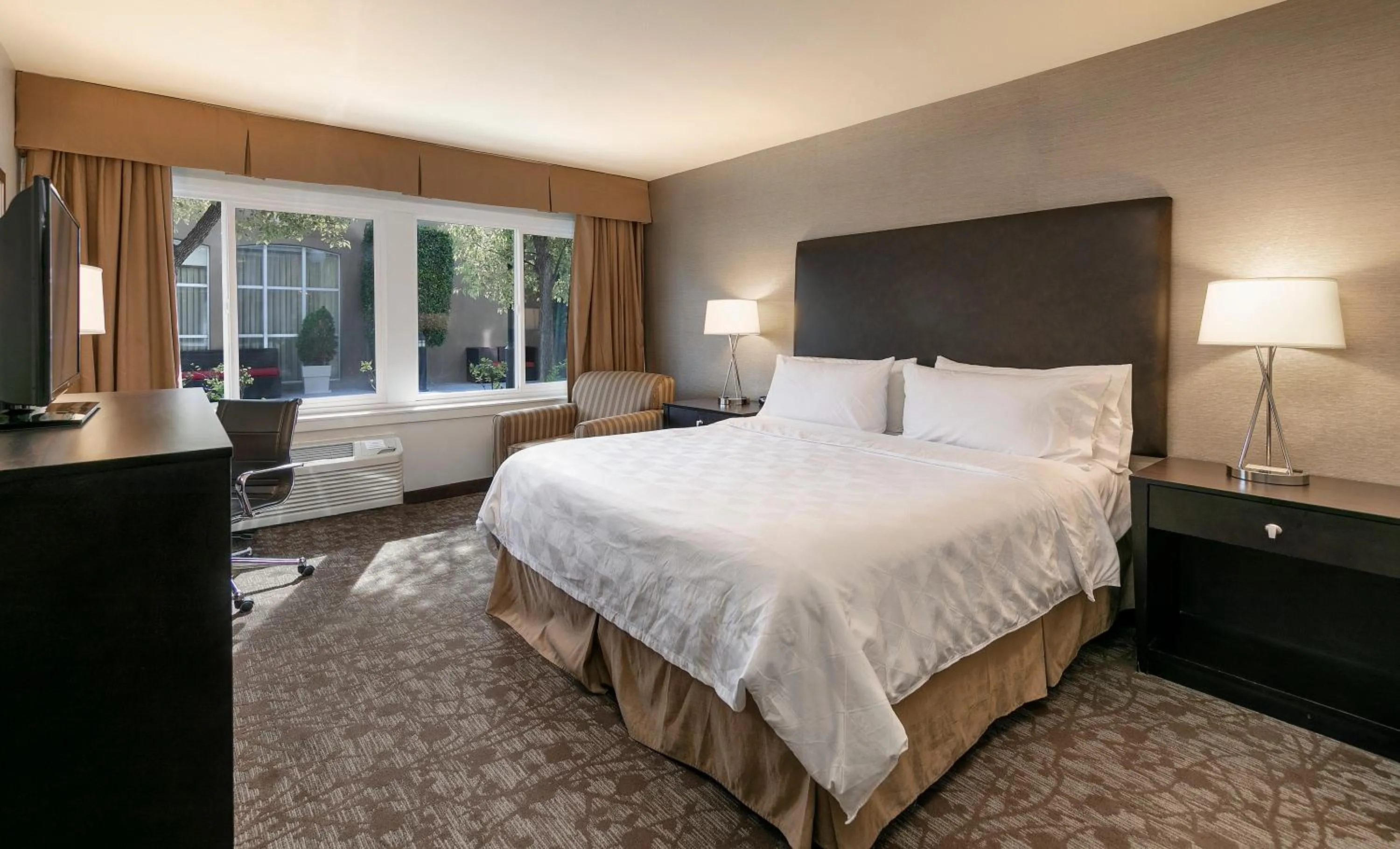 Bed in Pacific Stay Hotel