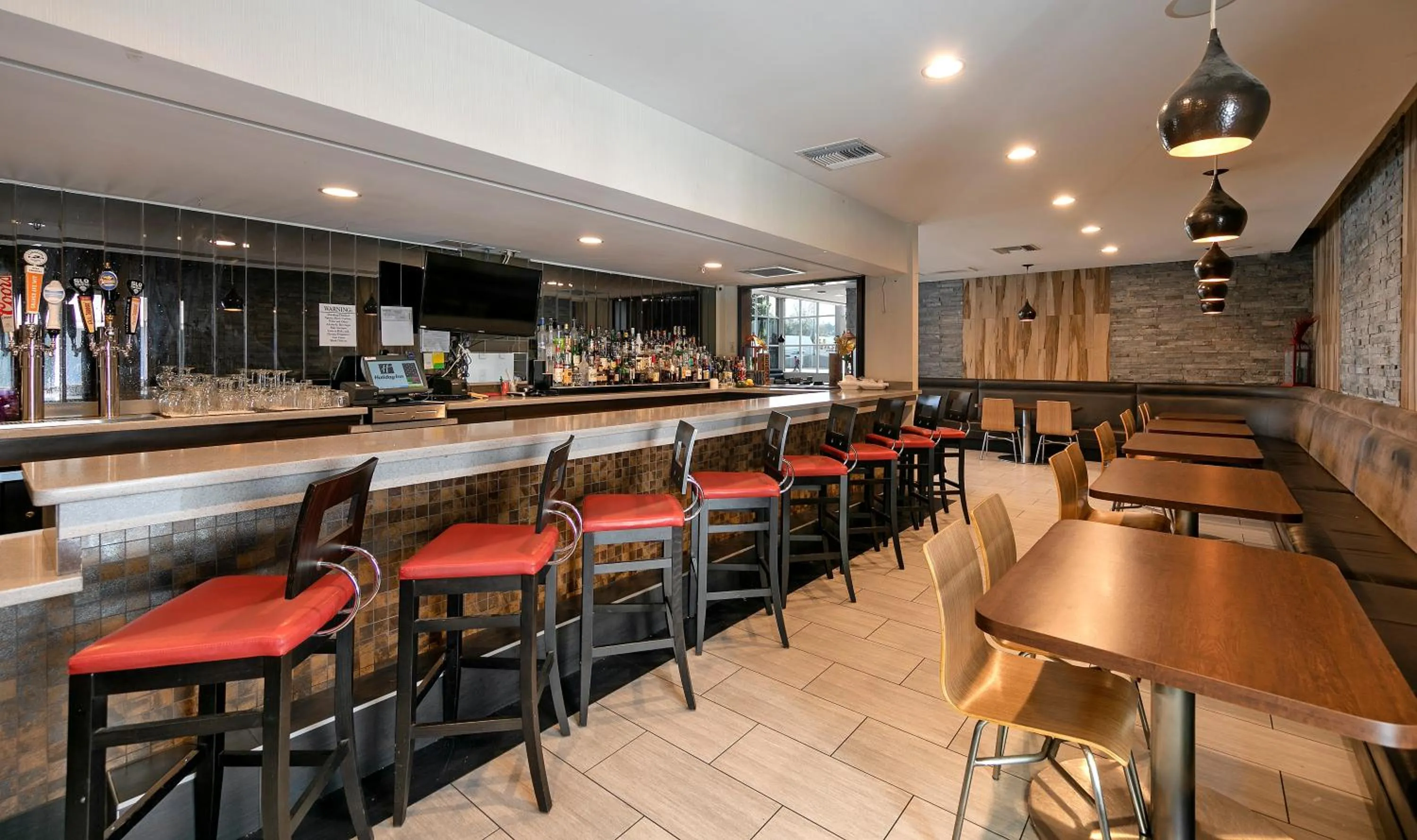 Lounge or bar in Pacific Stay Hotel