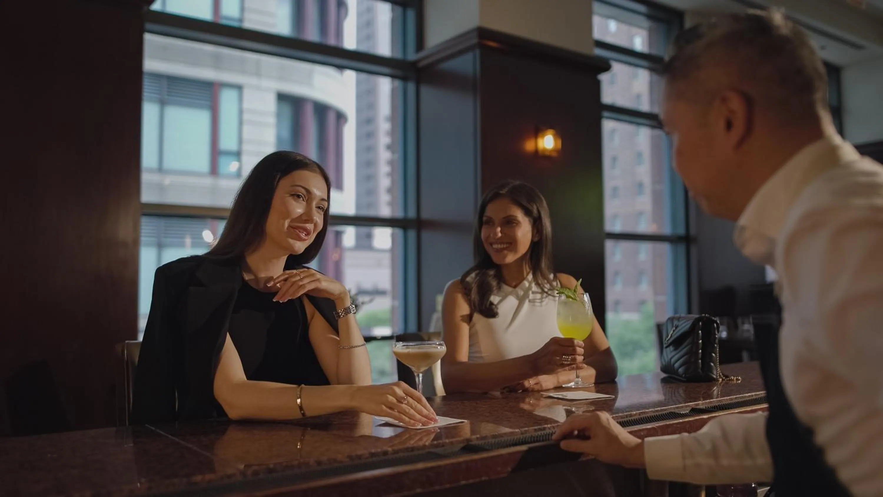 Restaurant/places to eat in Omni Chicago Hotel