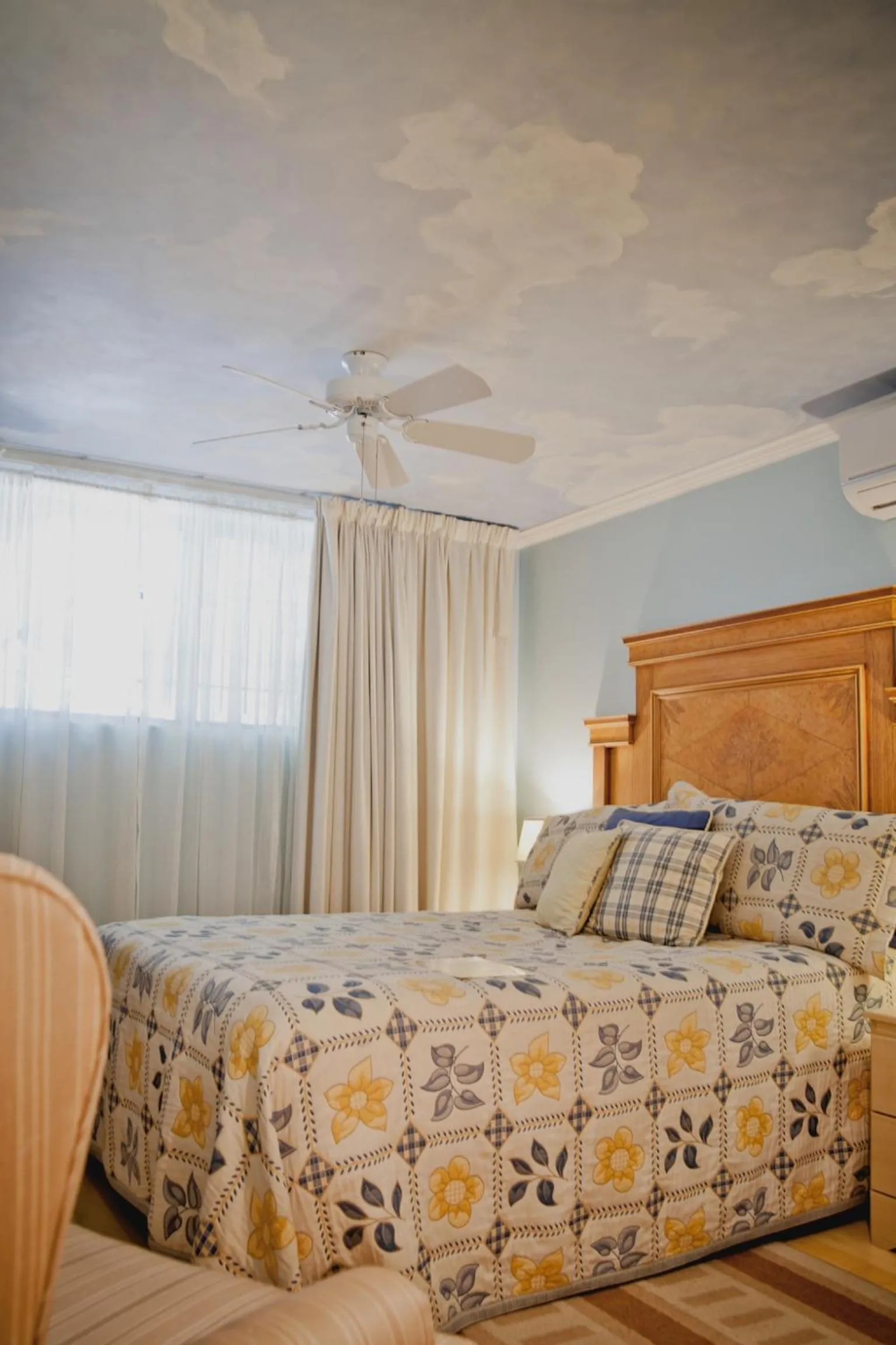 Bed in Maison Des Jardins B & B