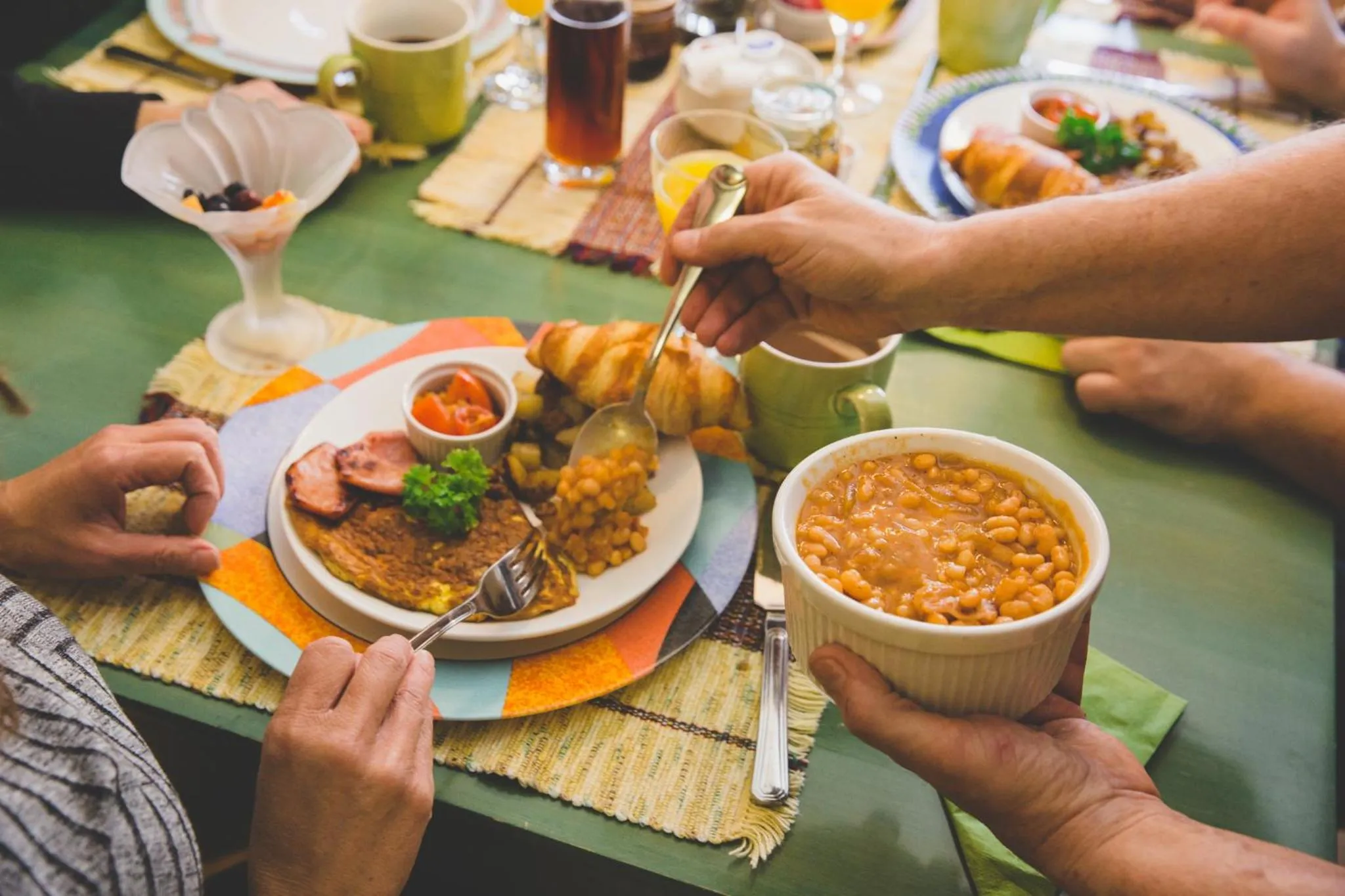 Breakfast in Maison Des Jardins B & B