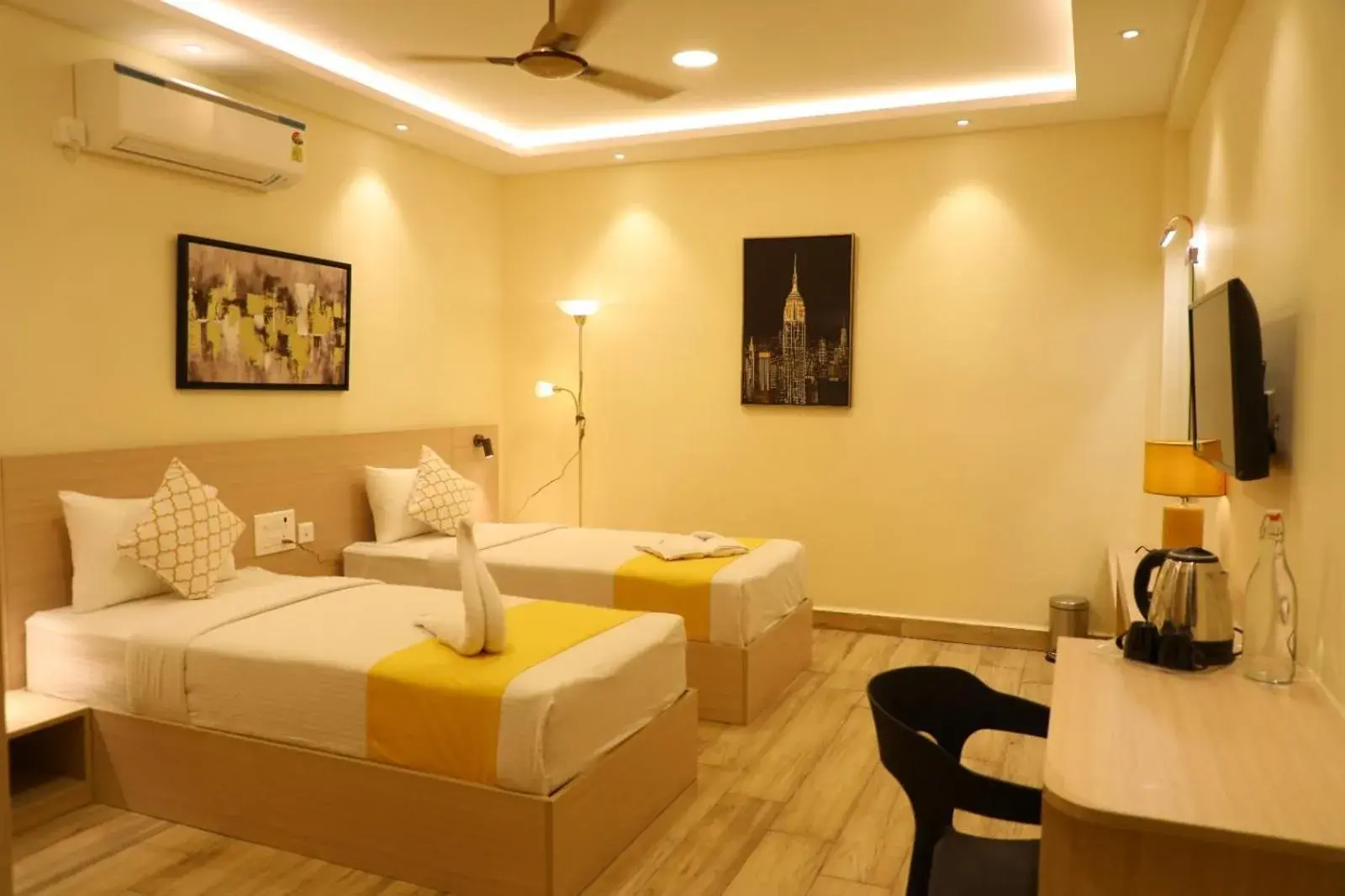 Bed in Hotel Green parrot Bed in Hotel Green parrot