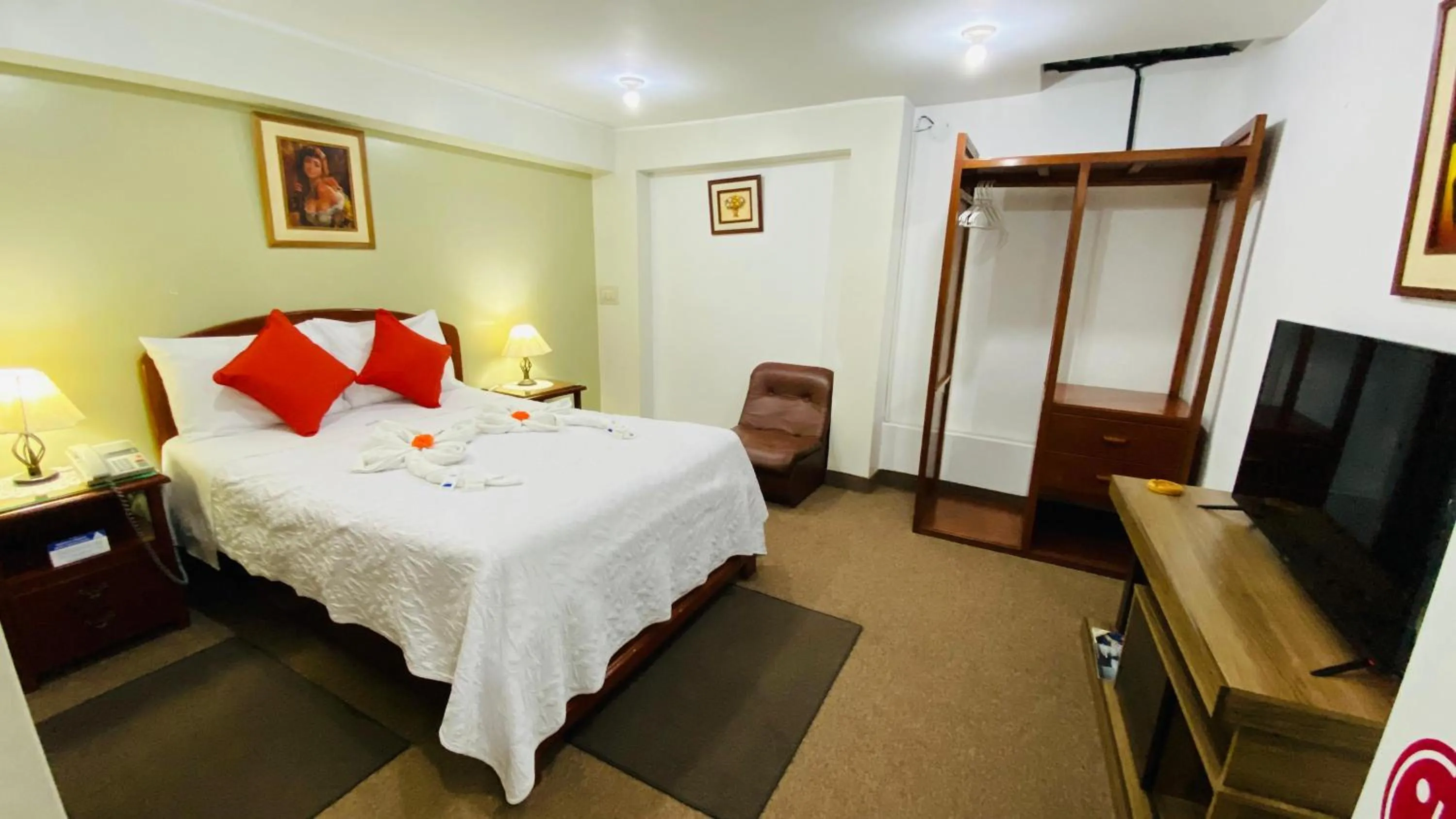 Bedroom, Bed in El Cumbe Inn