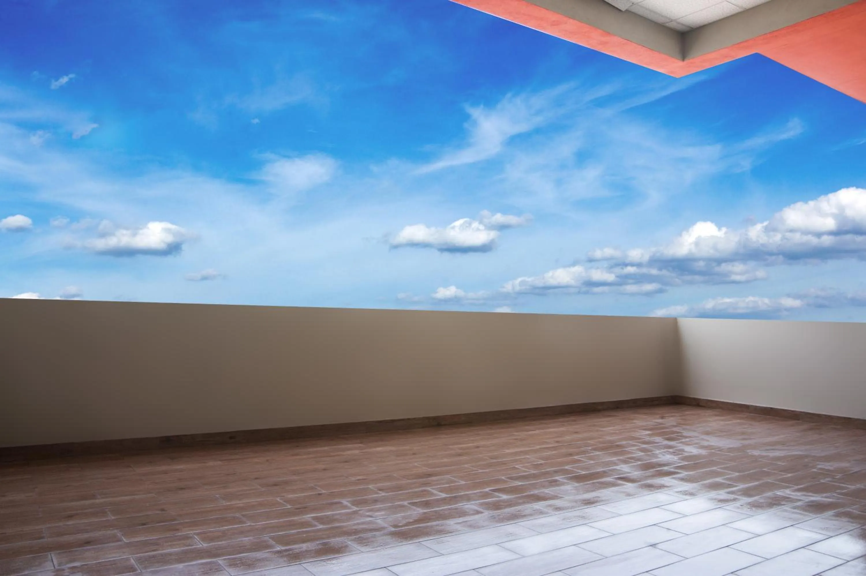 Day in MBM Red Sun Hotel