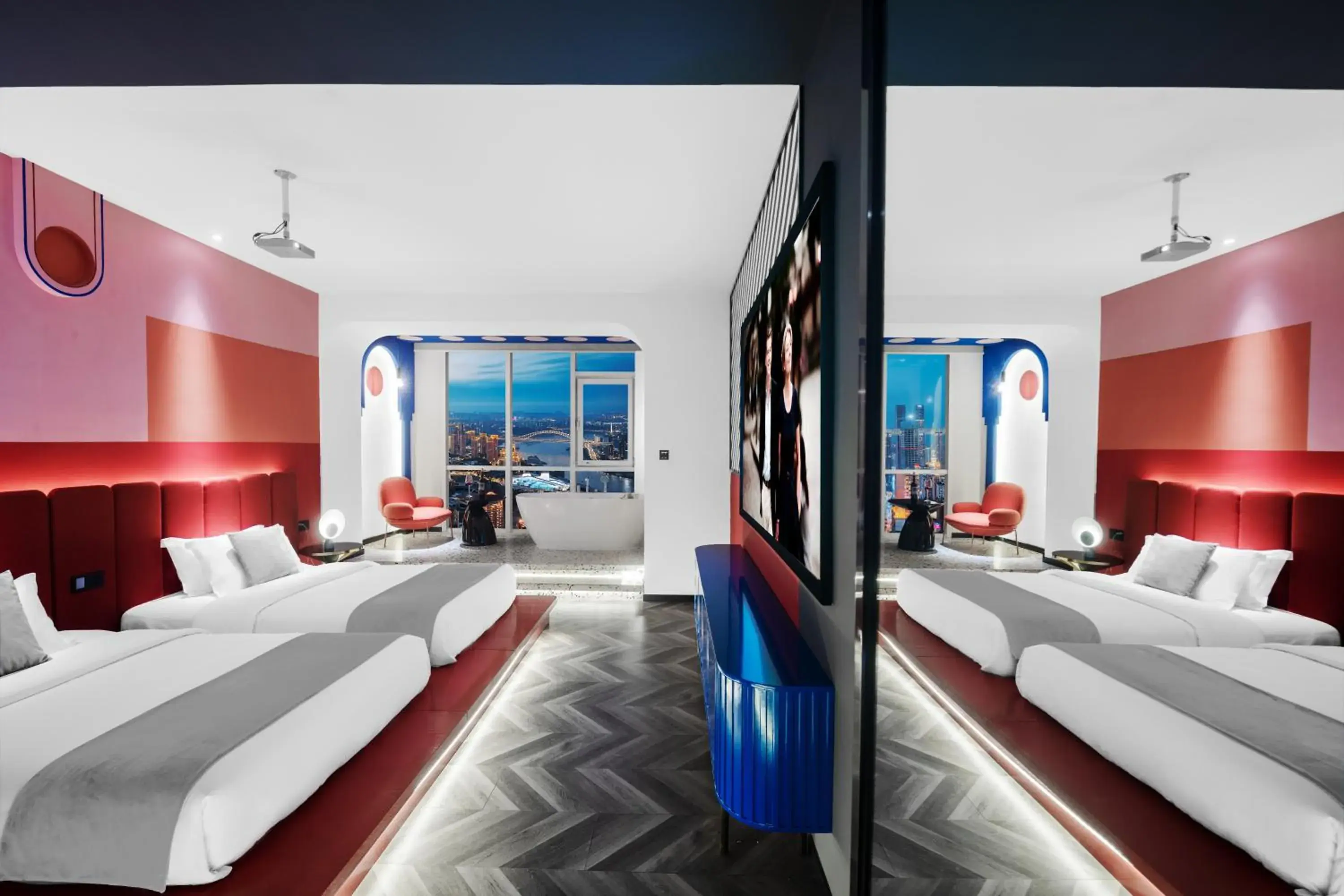 Bed in ReVia Skyline River View Hotel Chongging Bed in ReVia Skyline River View Hotel Chongging