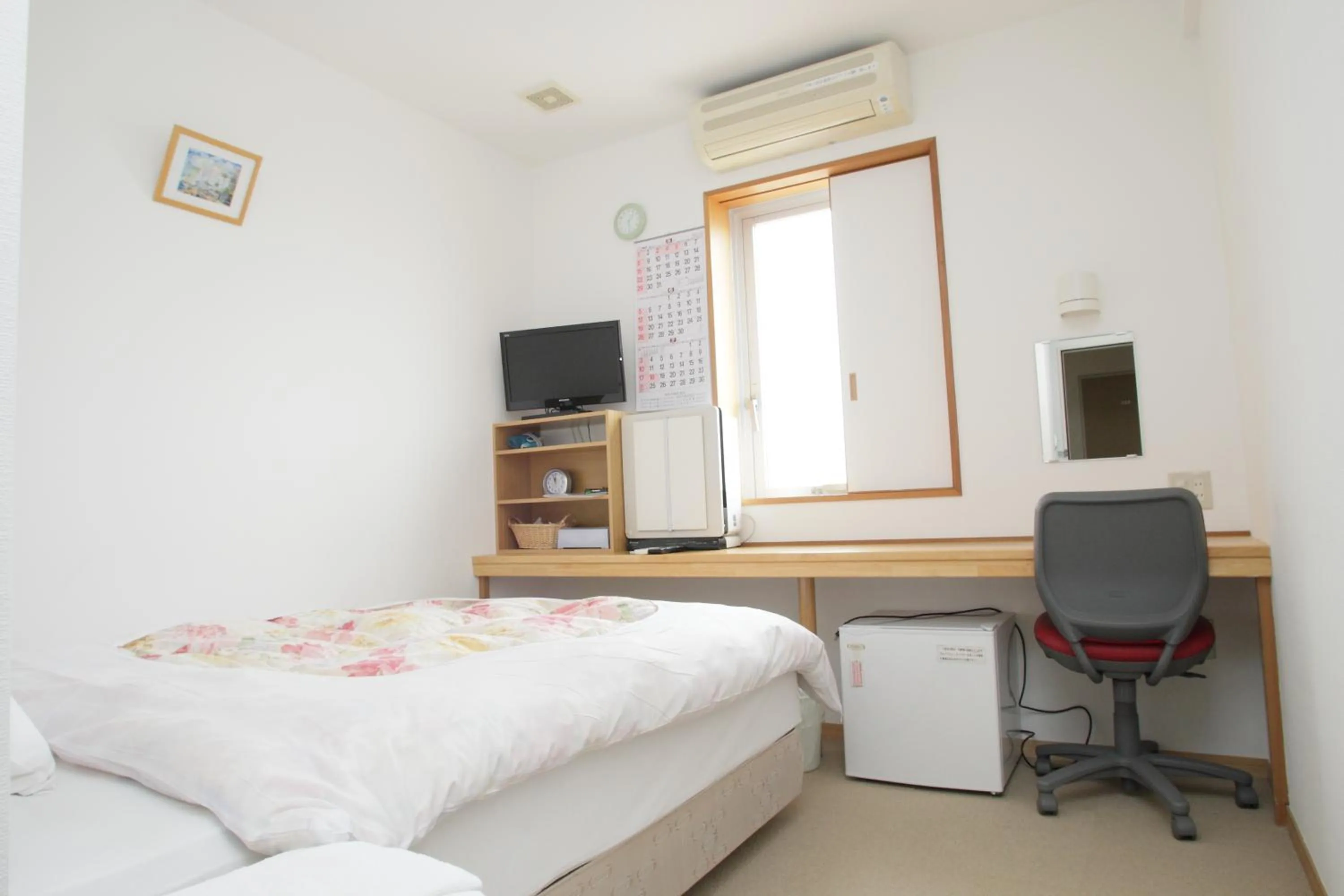 Photo of the whole room, Bed in Hotel Nishi In Fujisan