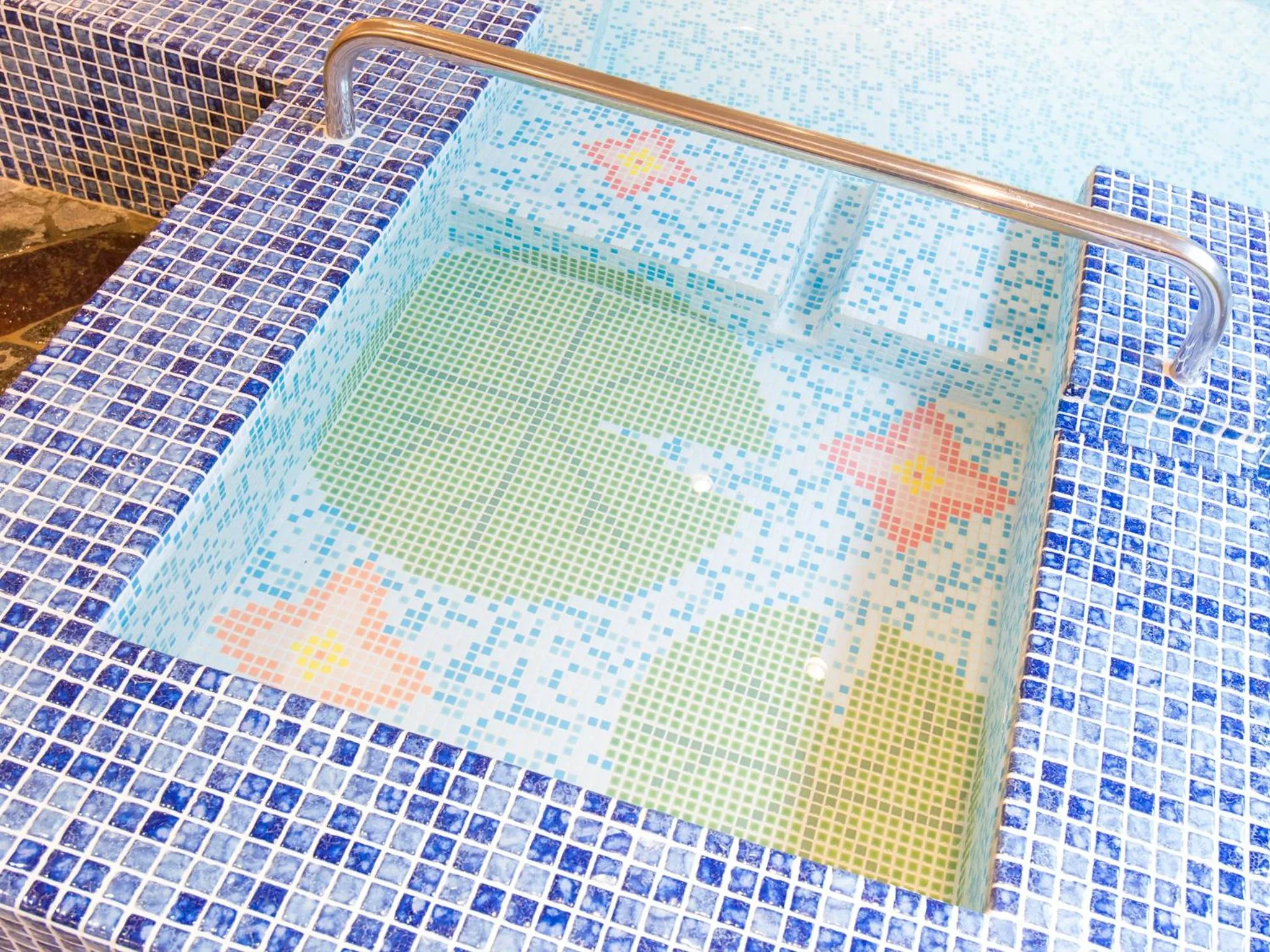 Hot Spring Bath in Arima Onsen Motoyu Ryuusenkaku