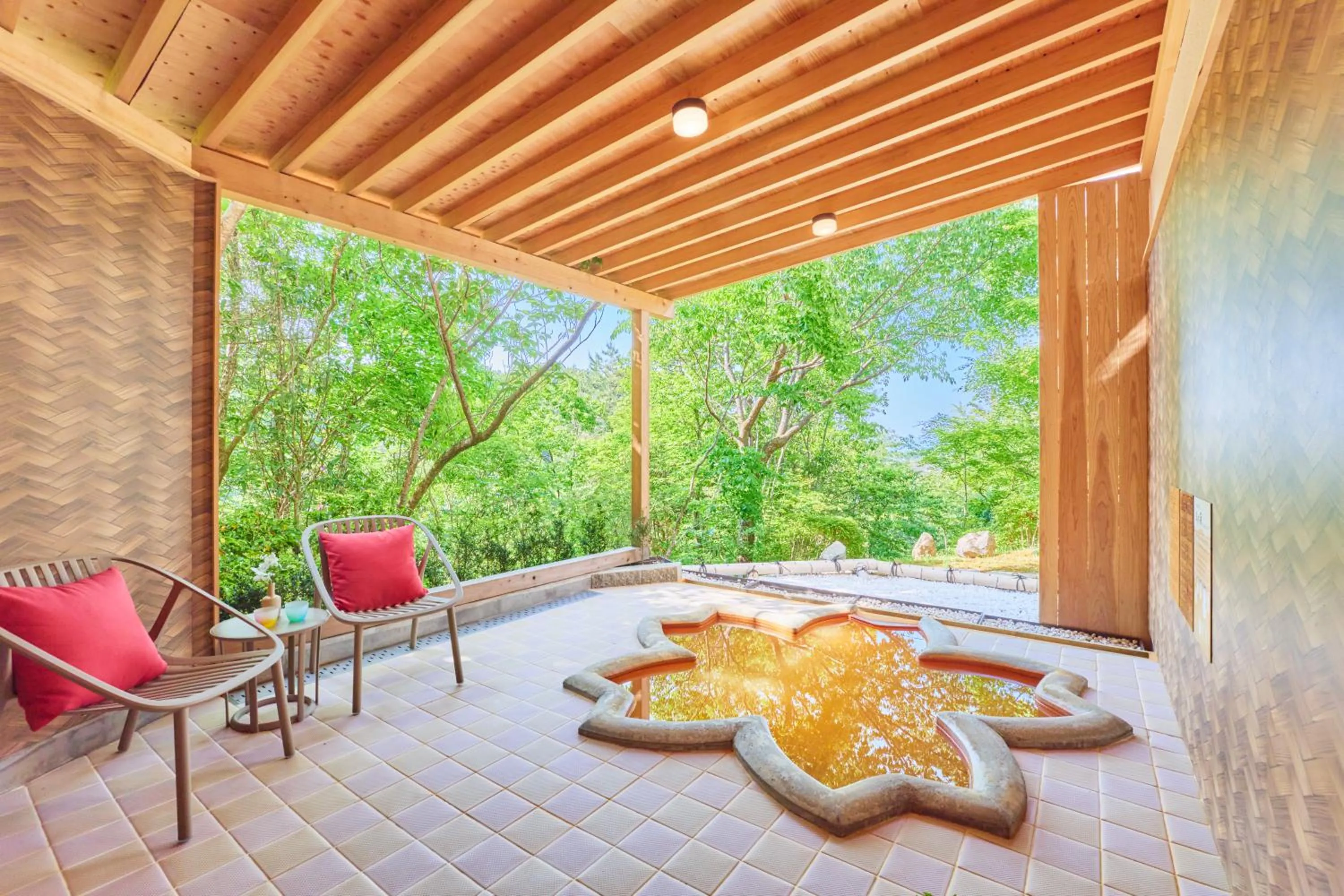 Hot Spring Bath in Arima Onsen Motoyu Ryuusenkaku