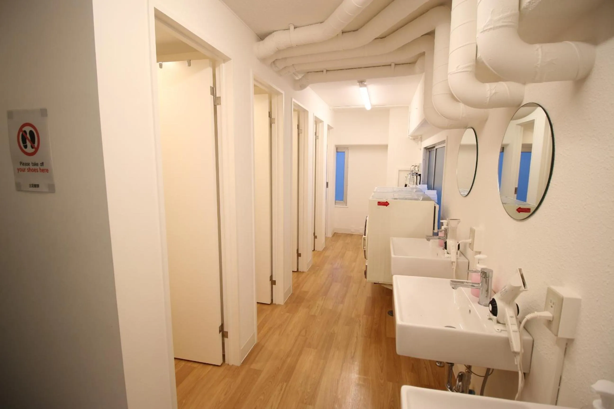 Area and facilities in Glocal Nagoya Backpackers Hostel
