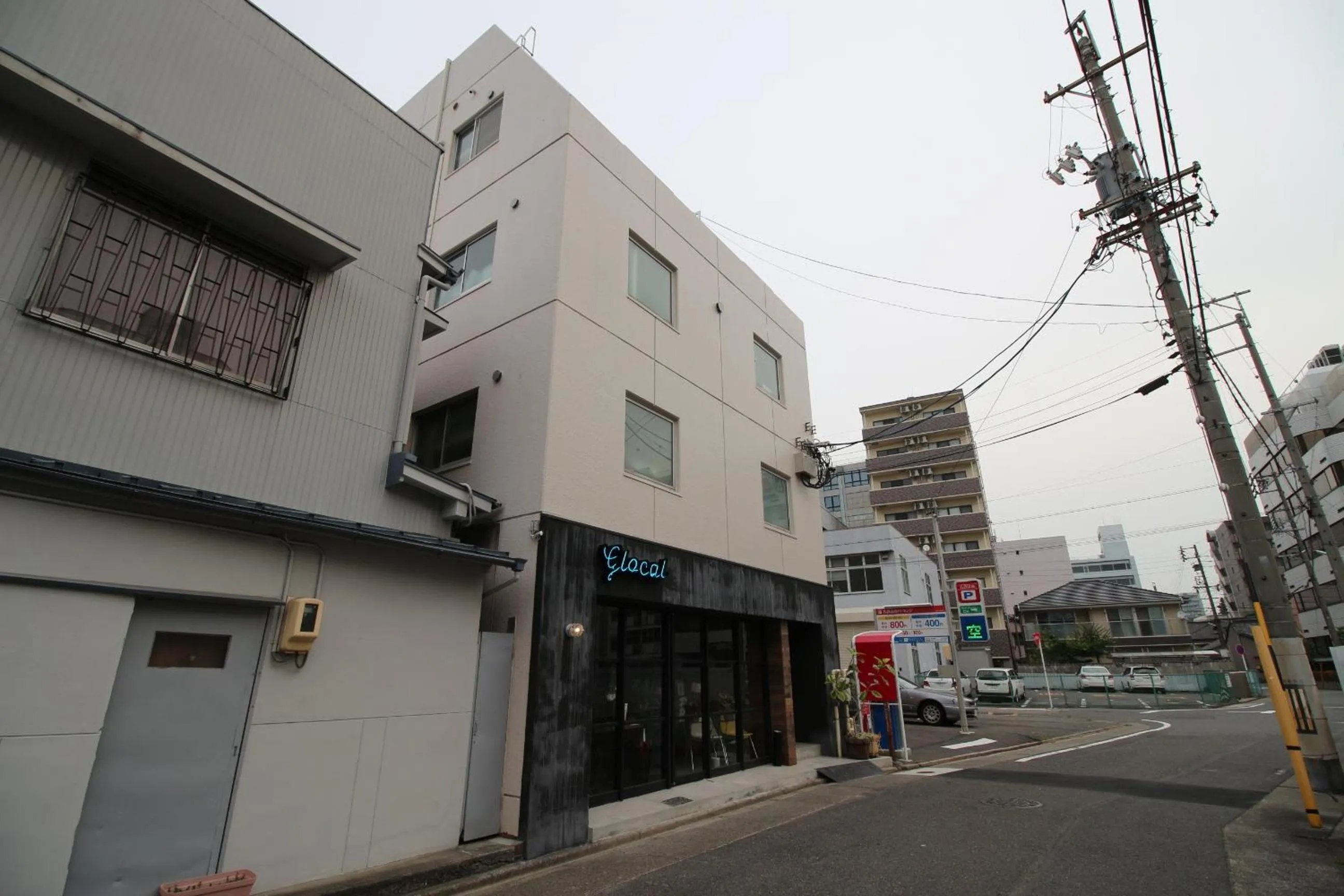 Facade/entrance in Glocal Nagoya Backpackers Hostel