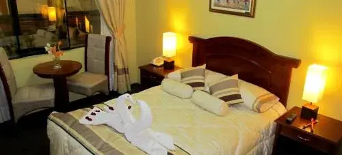 Double Room with Private Bathroom in Grand Cesars Hotel Double Room with Private Bathroom in Grand Cesars Hotel