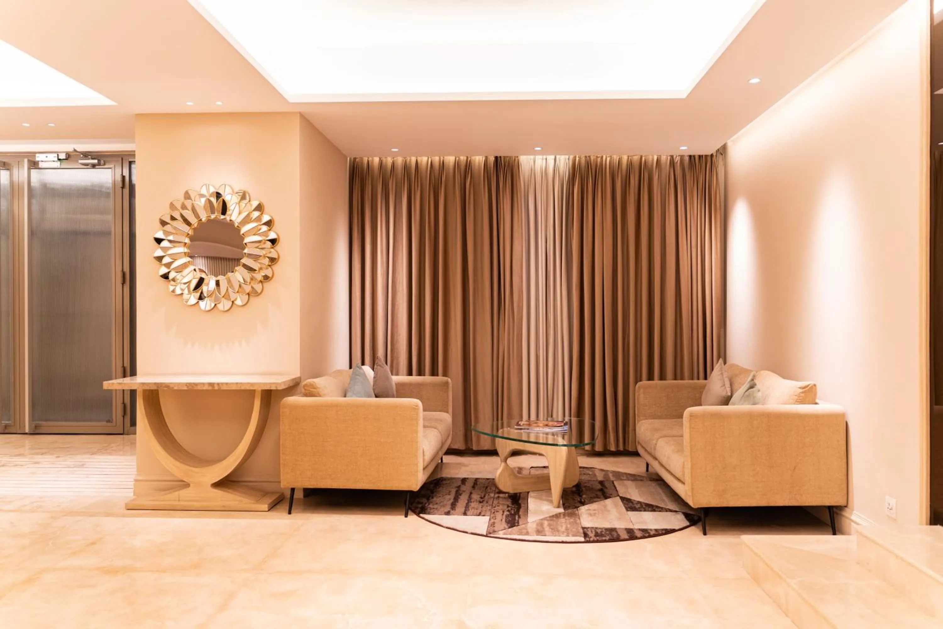 Lobby or reception in Royal Park Residence Hotel