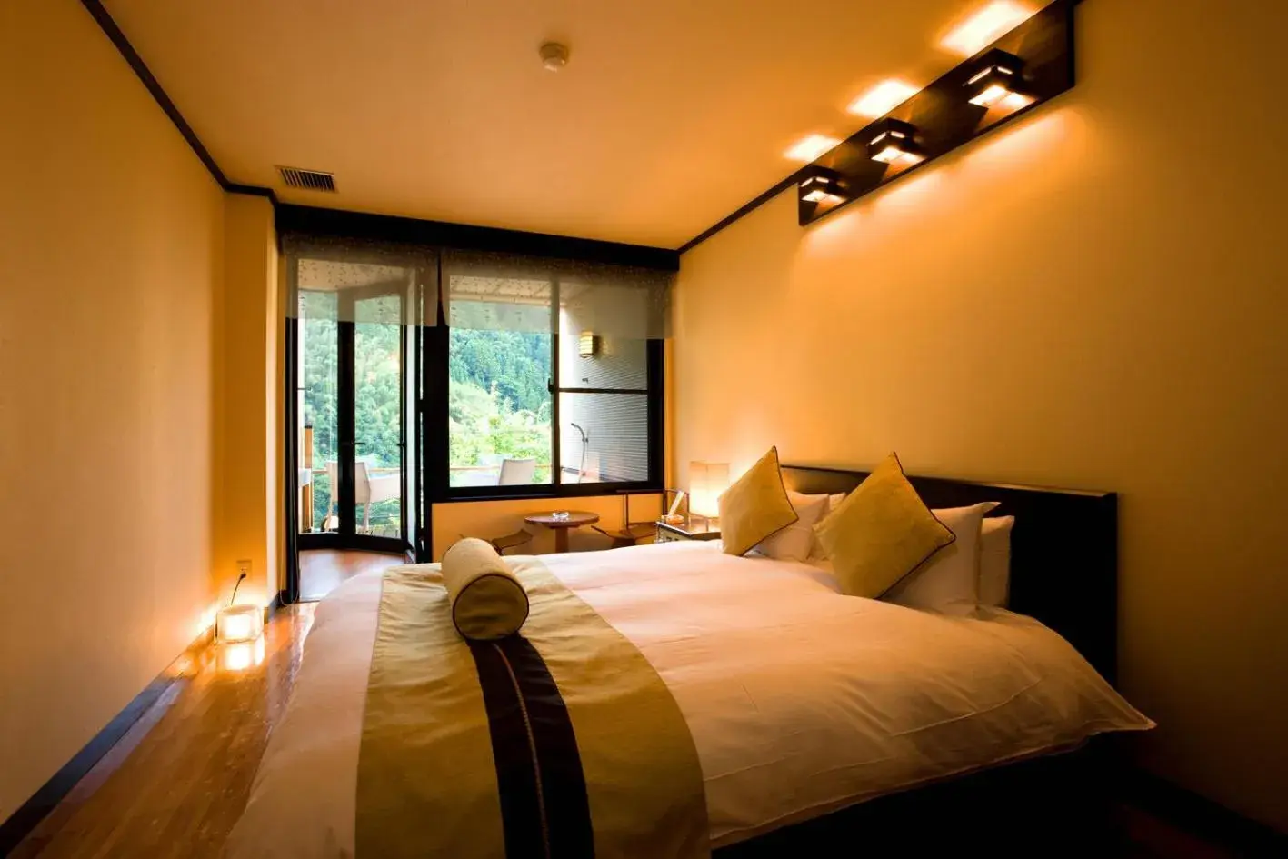 Photo of the whole room, Bed in Shinshiyo Photo of the whole room, Bed in Shinshiyo