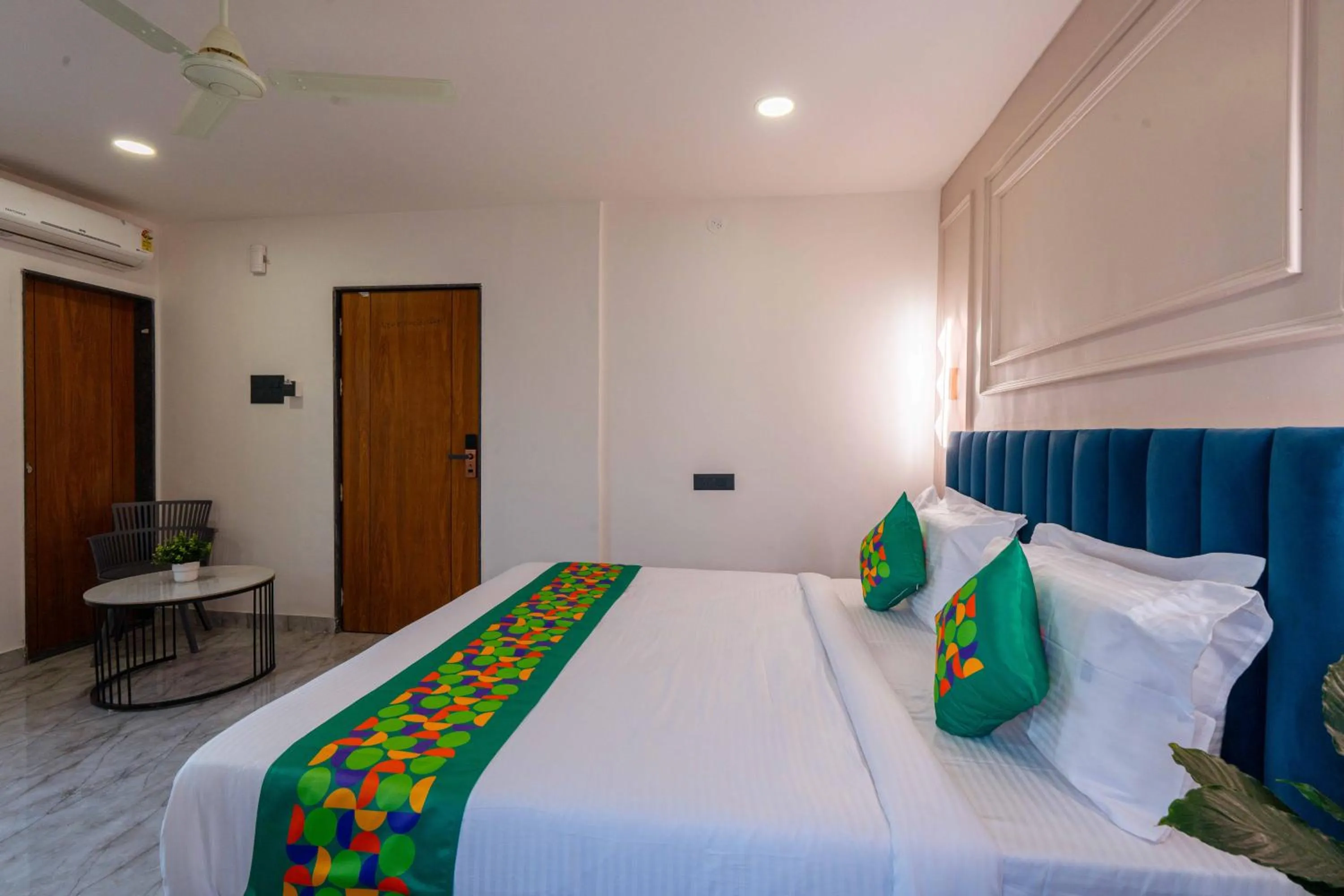 Bedroom, Bed in Treebo The Tree, Hinjewadi