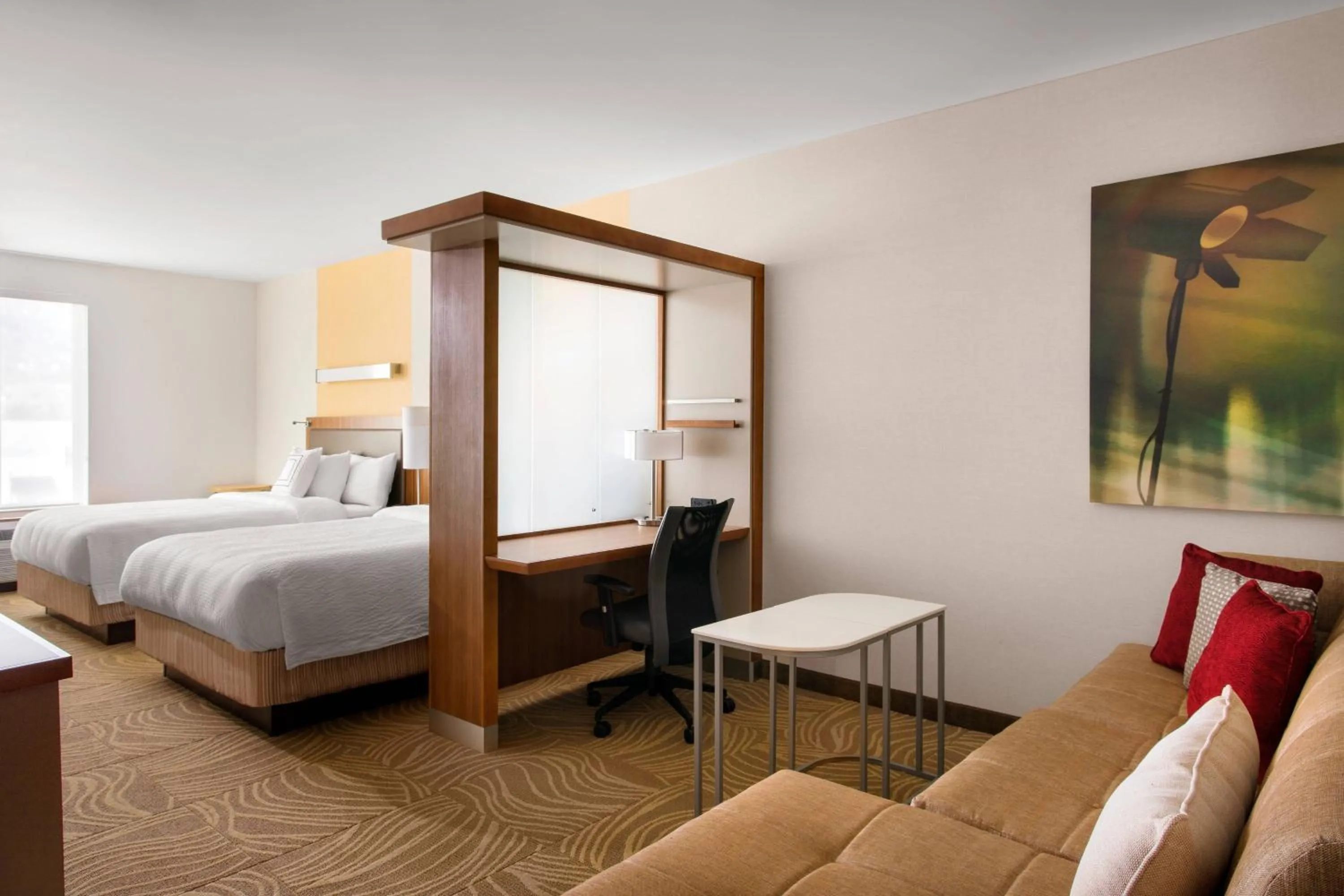 Photo of the whole room, Bed in SpringHill Suites by Marriott Los Angeles Burbank/Downtown