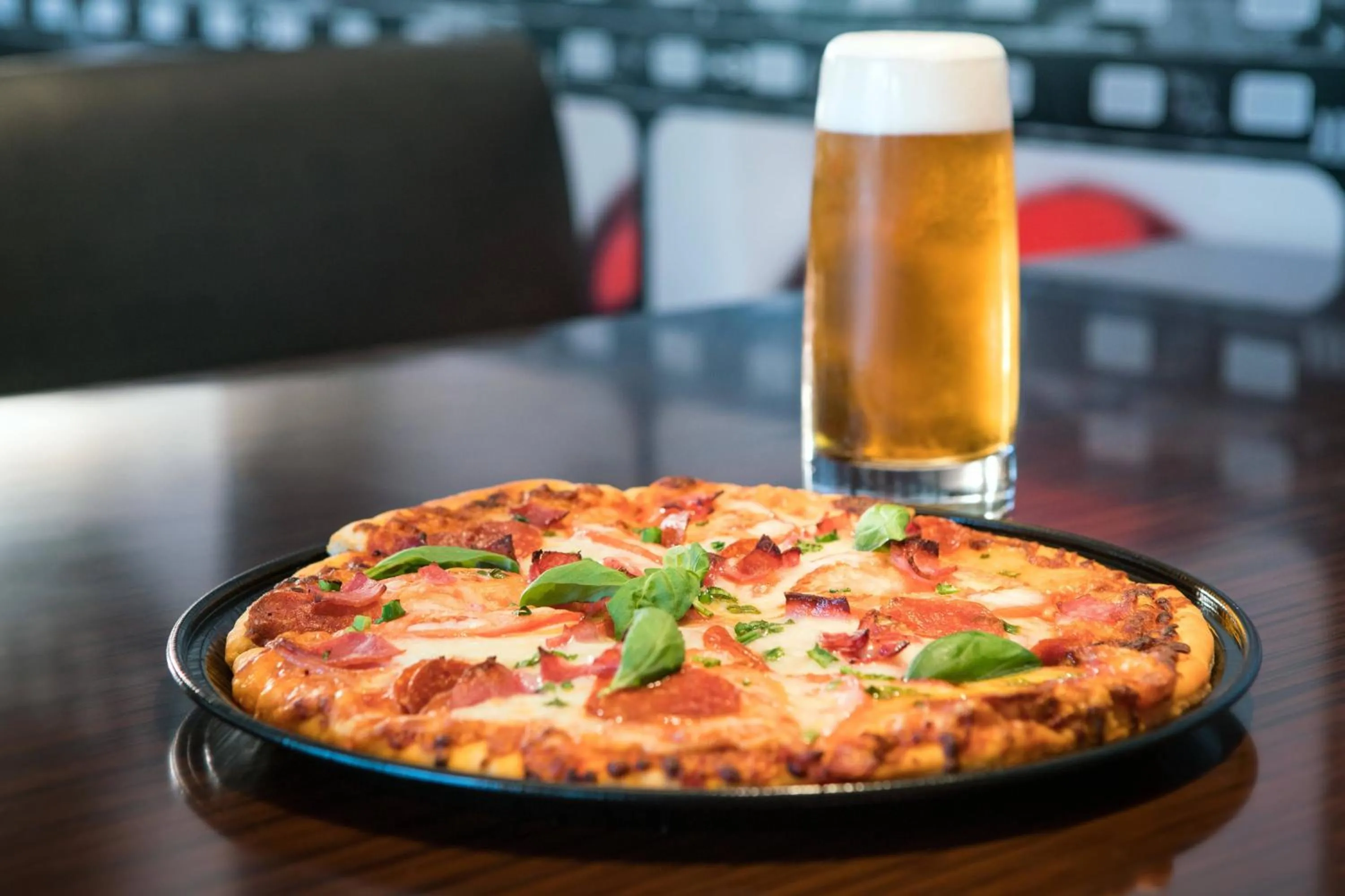 Lounge or bar in SpringHill Suites by Marriott Los Angeles Burbank/Downtown