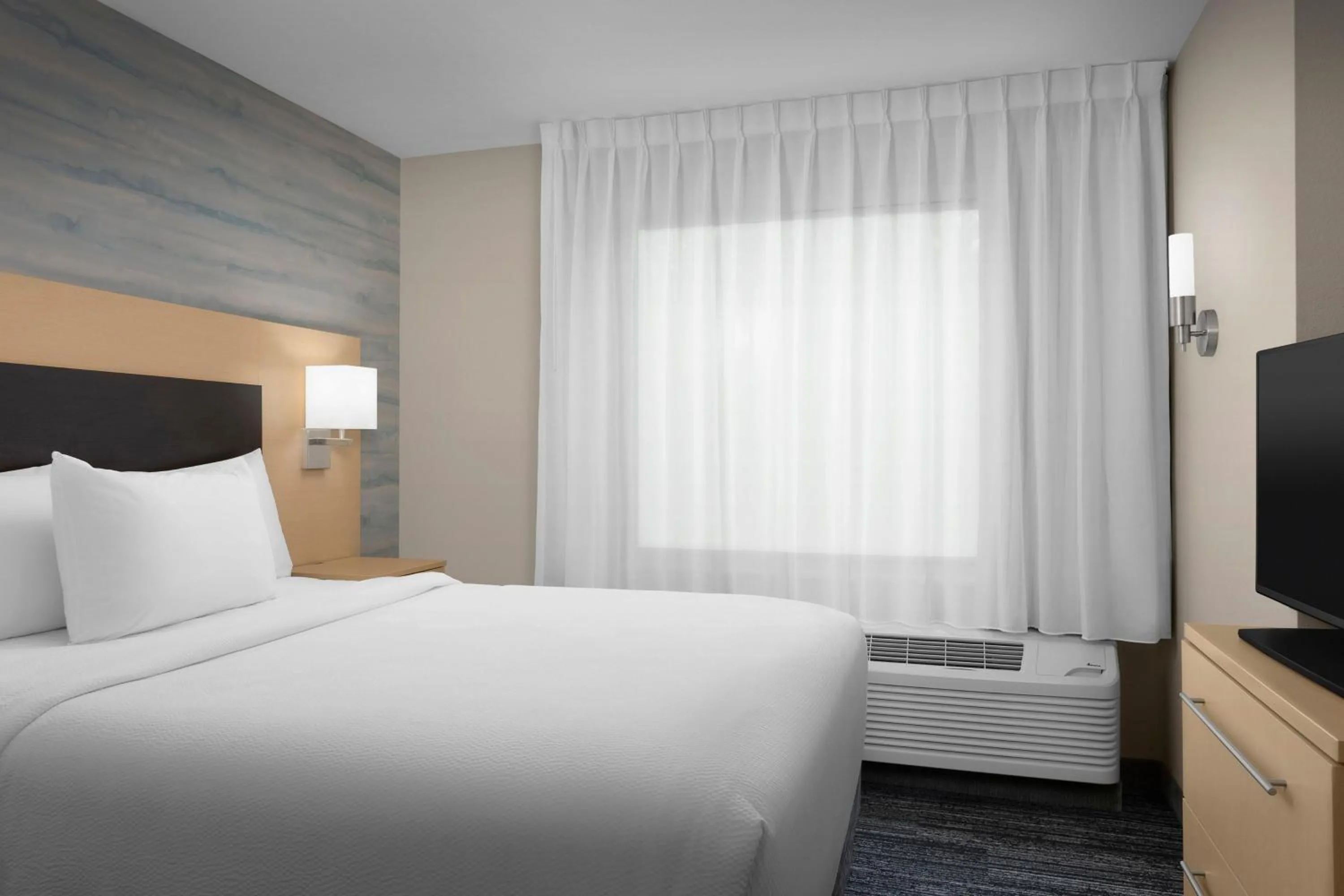 Bedroom, Bed in TownePlace Suites by Marriott Goldsboro