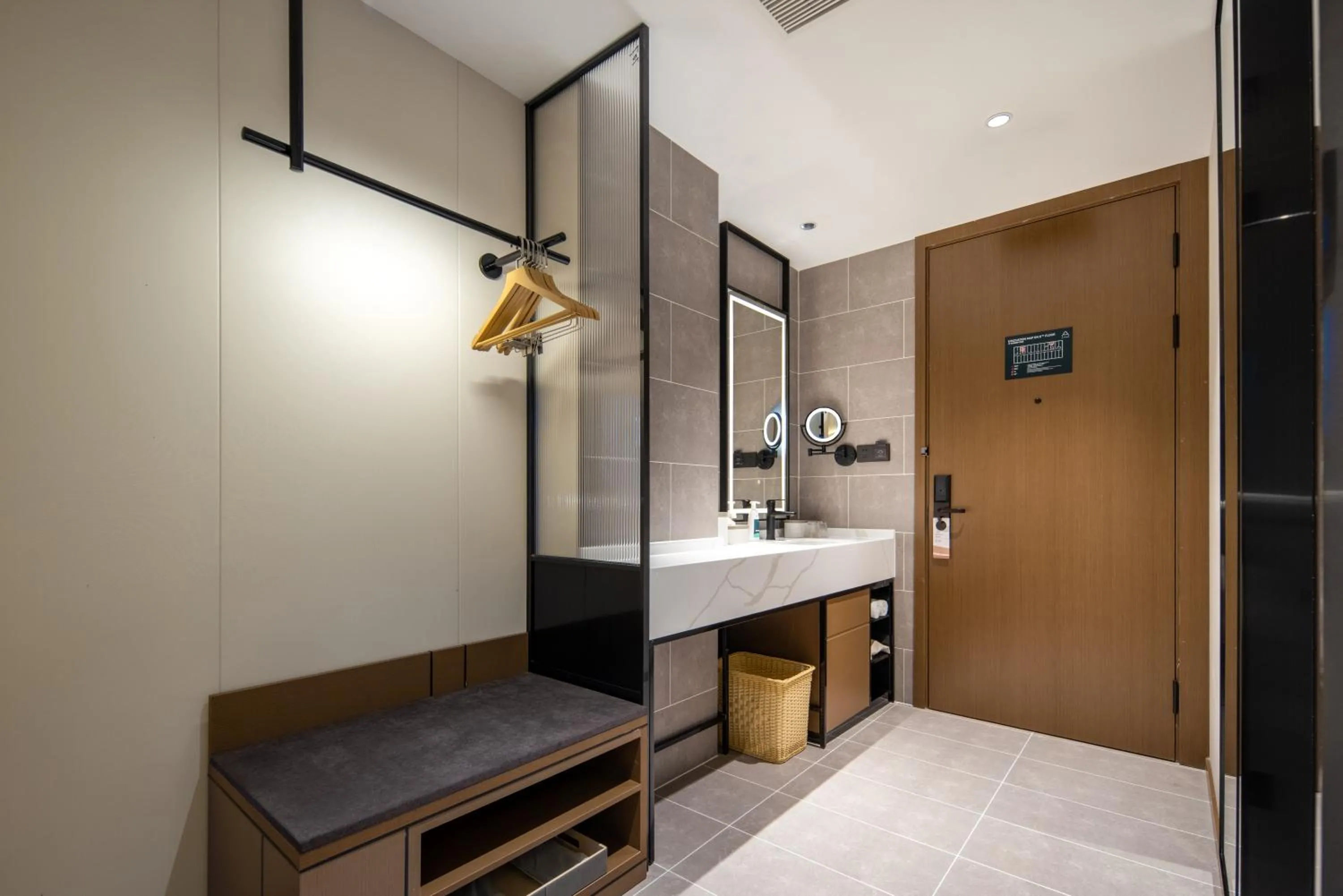 Photo of the whole room, Bed in Atour Hotel Qingdao Chengyang Chunyang Road
