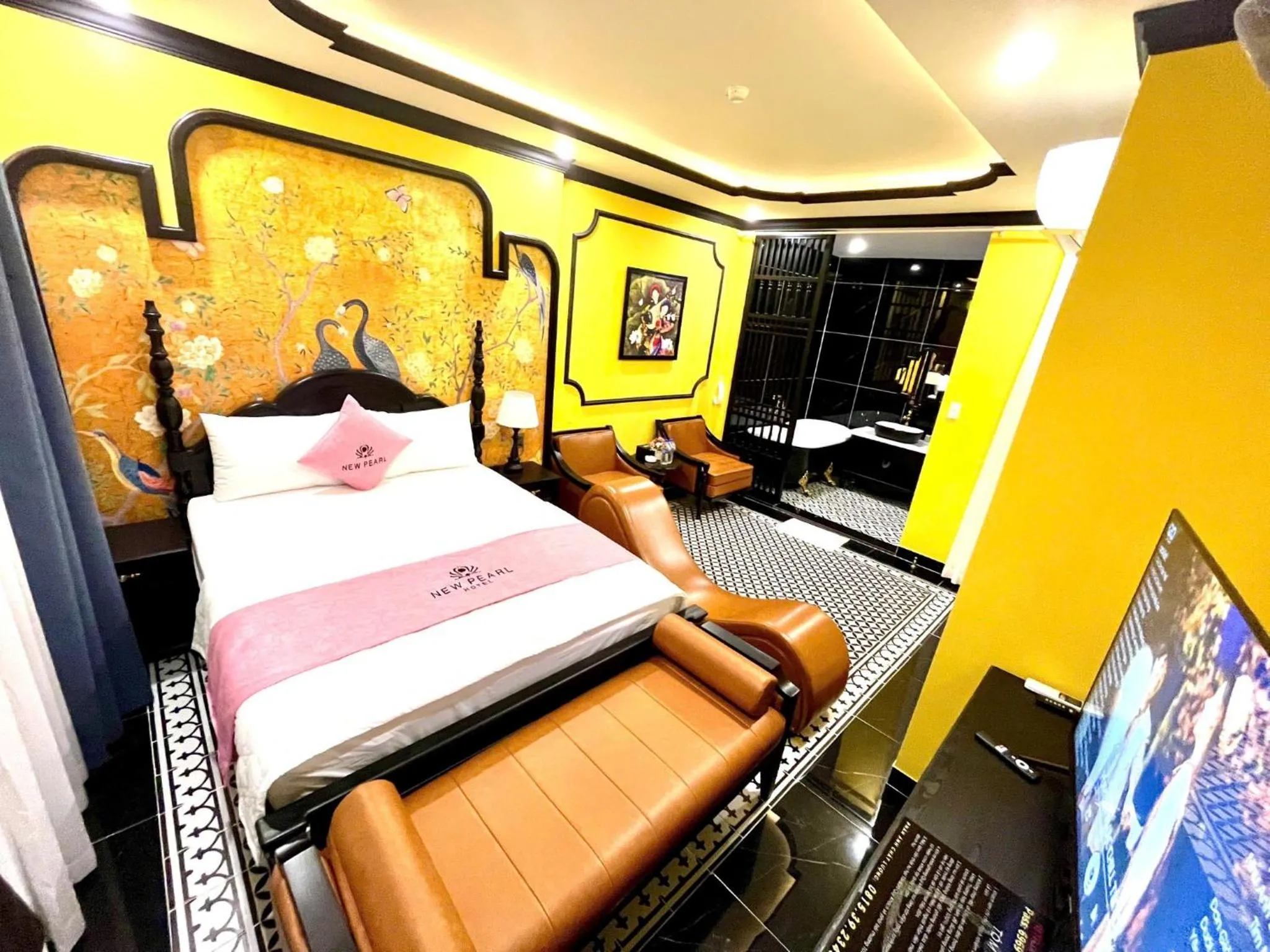 Bed in New Pearl Hotel HCM
