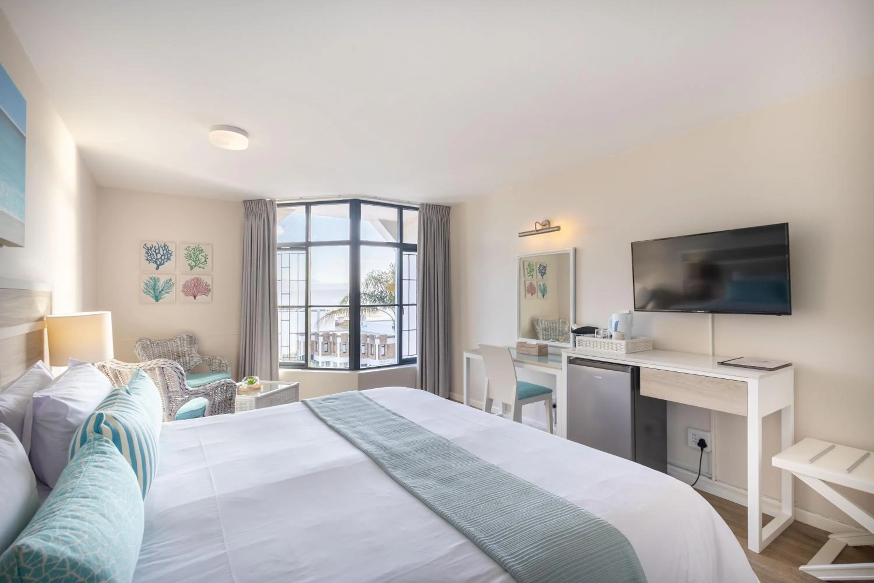 Bed in Bayview Hotel