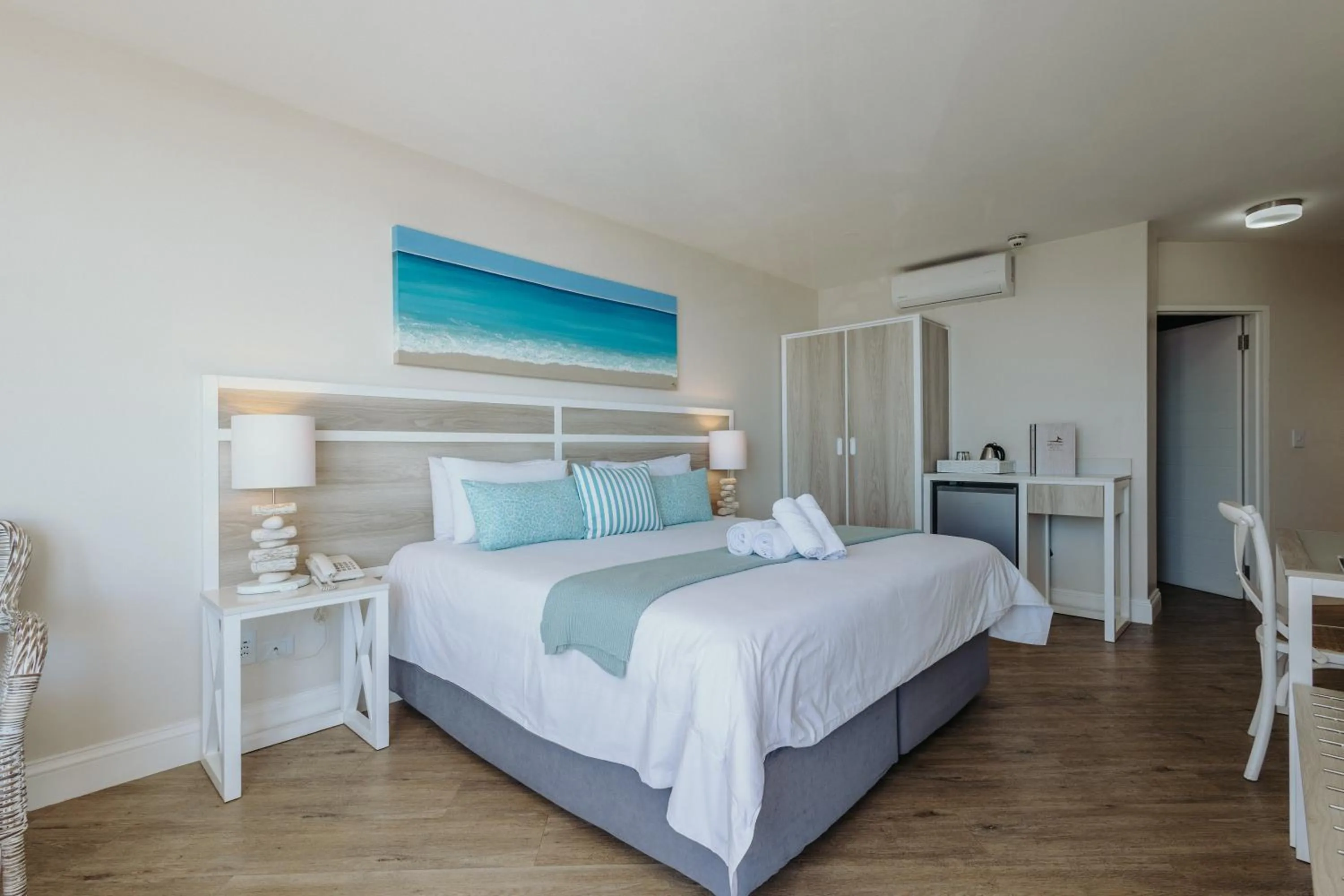 Bed in Bayview Hotel