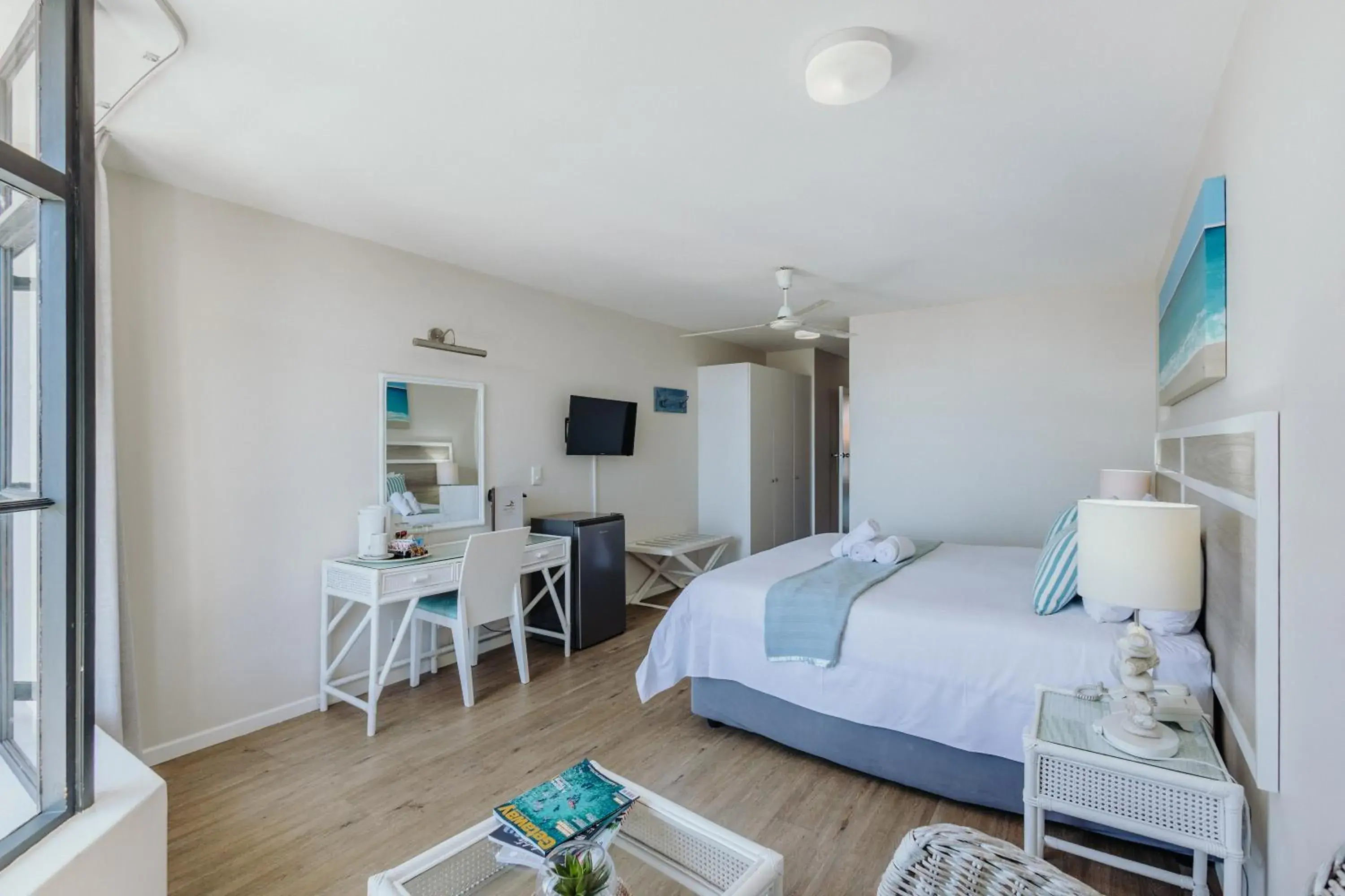 Bedroom, Bed in Bayview Hotel Bedroom, Bed in Bayview Hotel