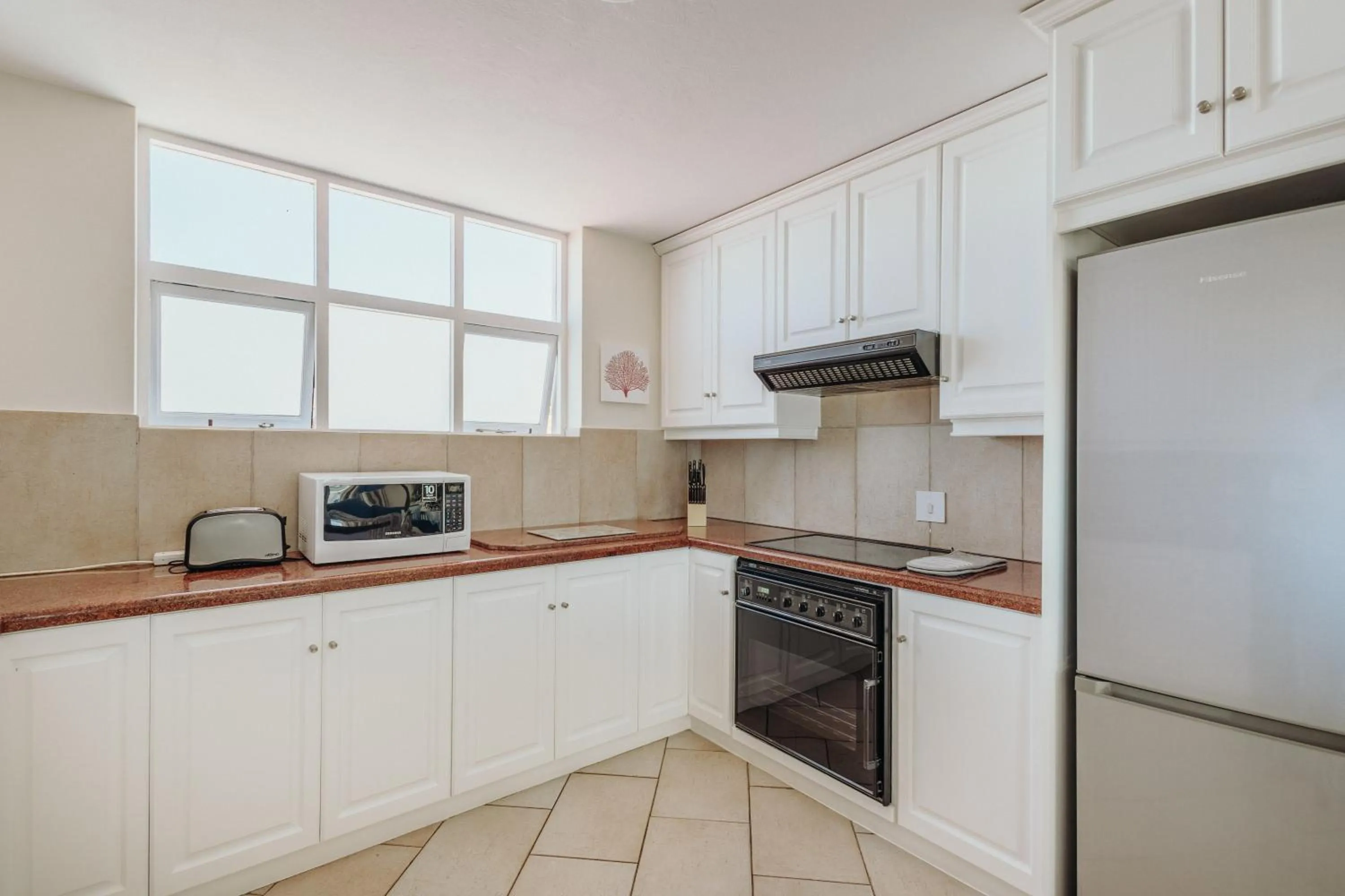 minibar in Bayview Hotel