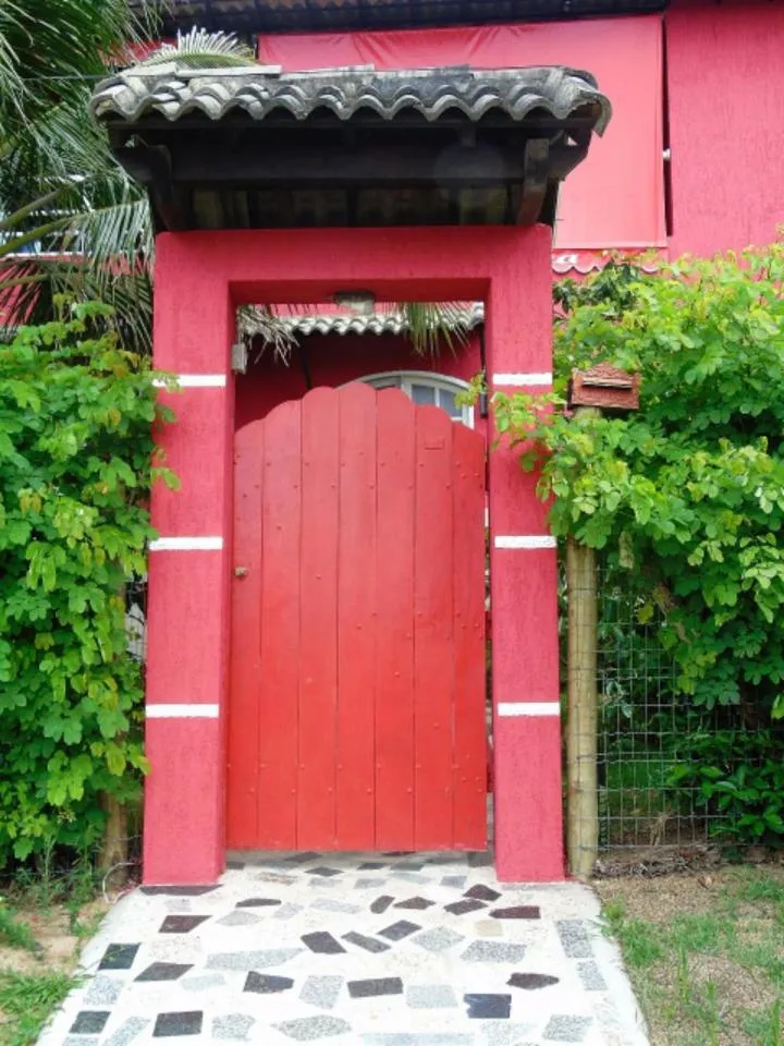 Facade/entrance in Pousada Pimenta Rosa