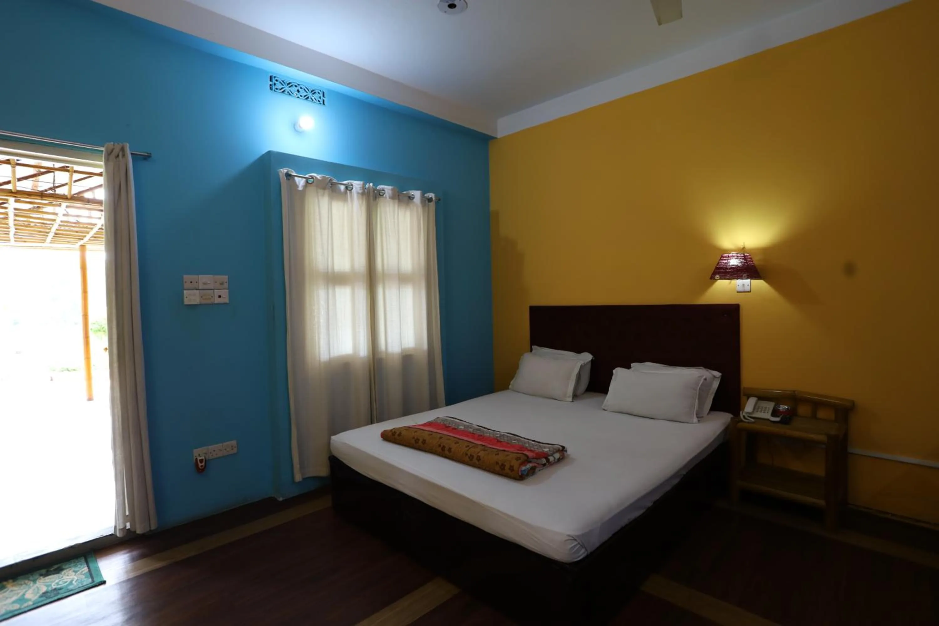 Bed in Rangauti Resort