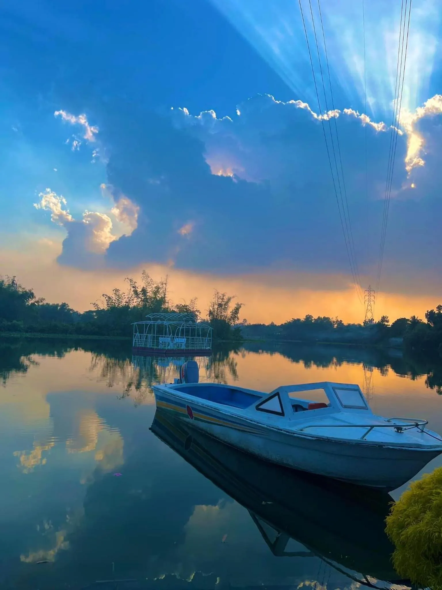 Lake view in Rangauti Resort
