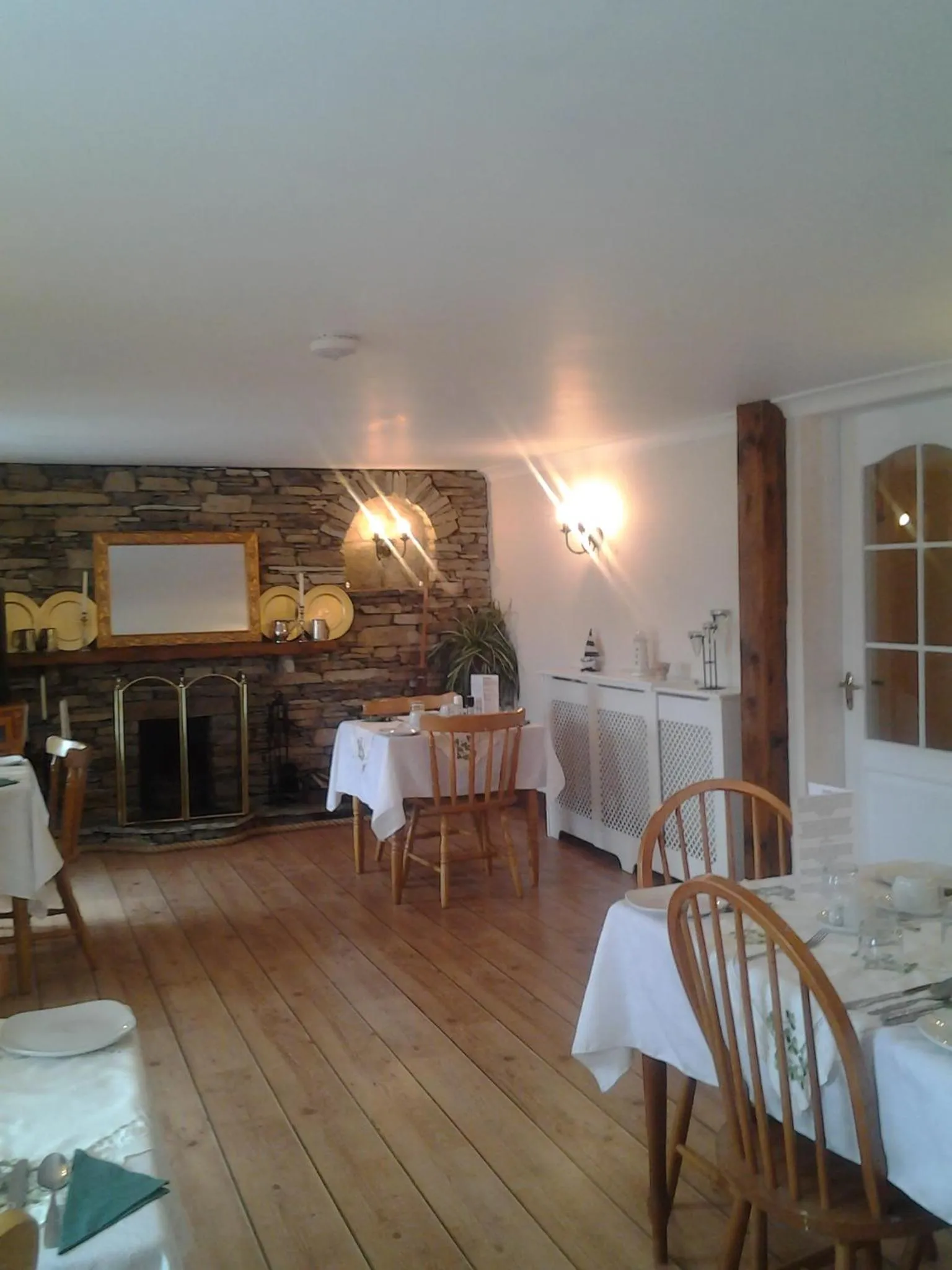 Restaurant/places to eat in Sea Lodge B&B