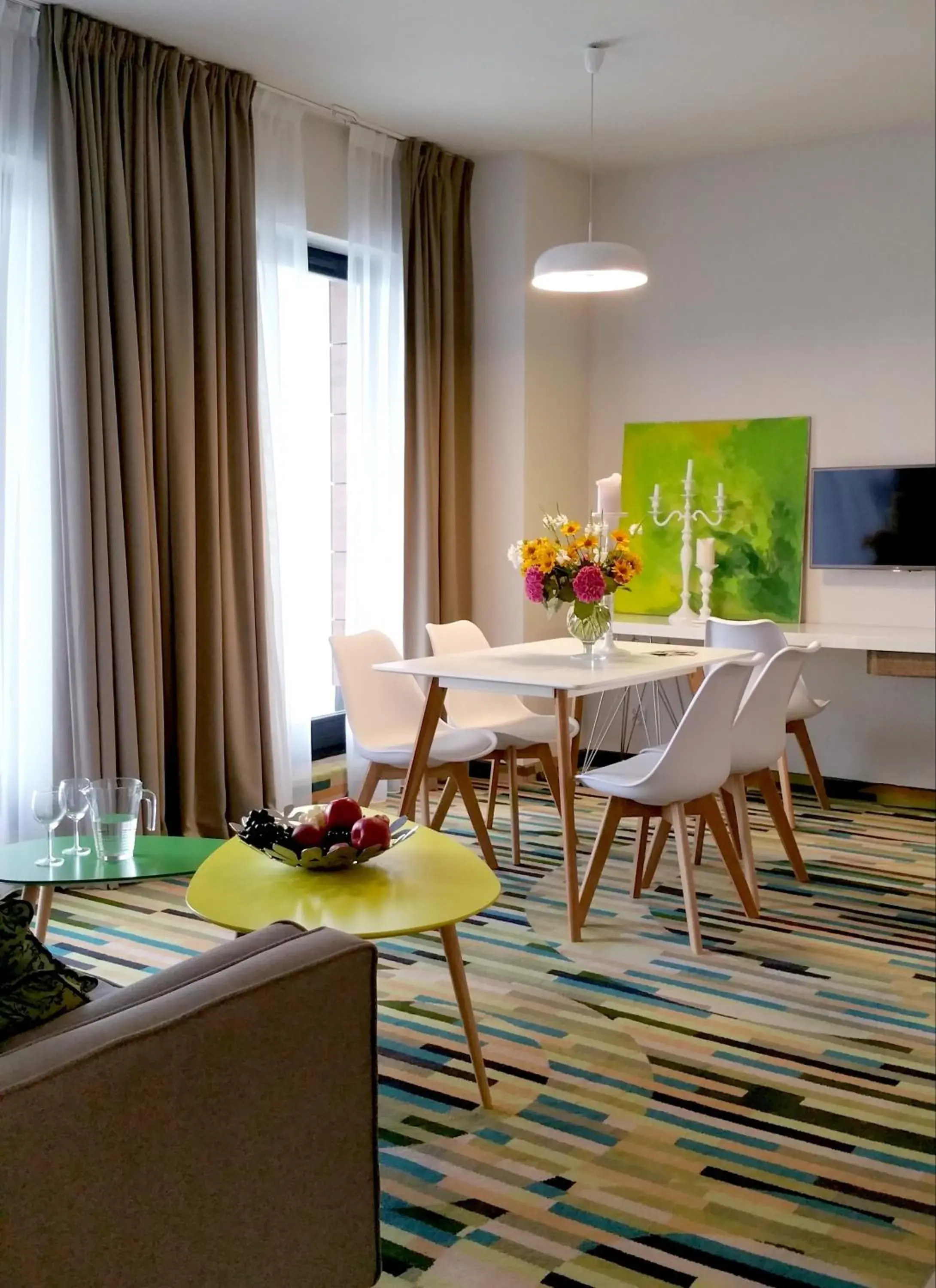 Living room in Baltic Park Molo Apartments by Zdrojowa Living room in Baltic Park Molo Apartments by Zdrojowa