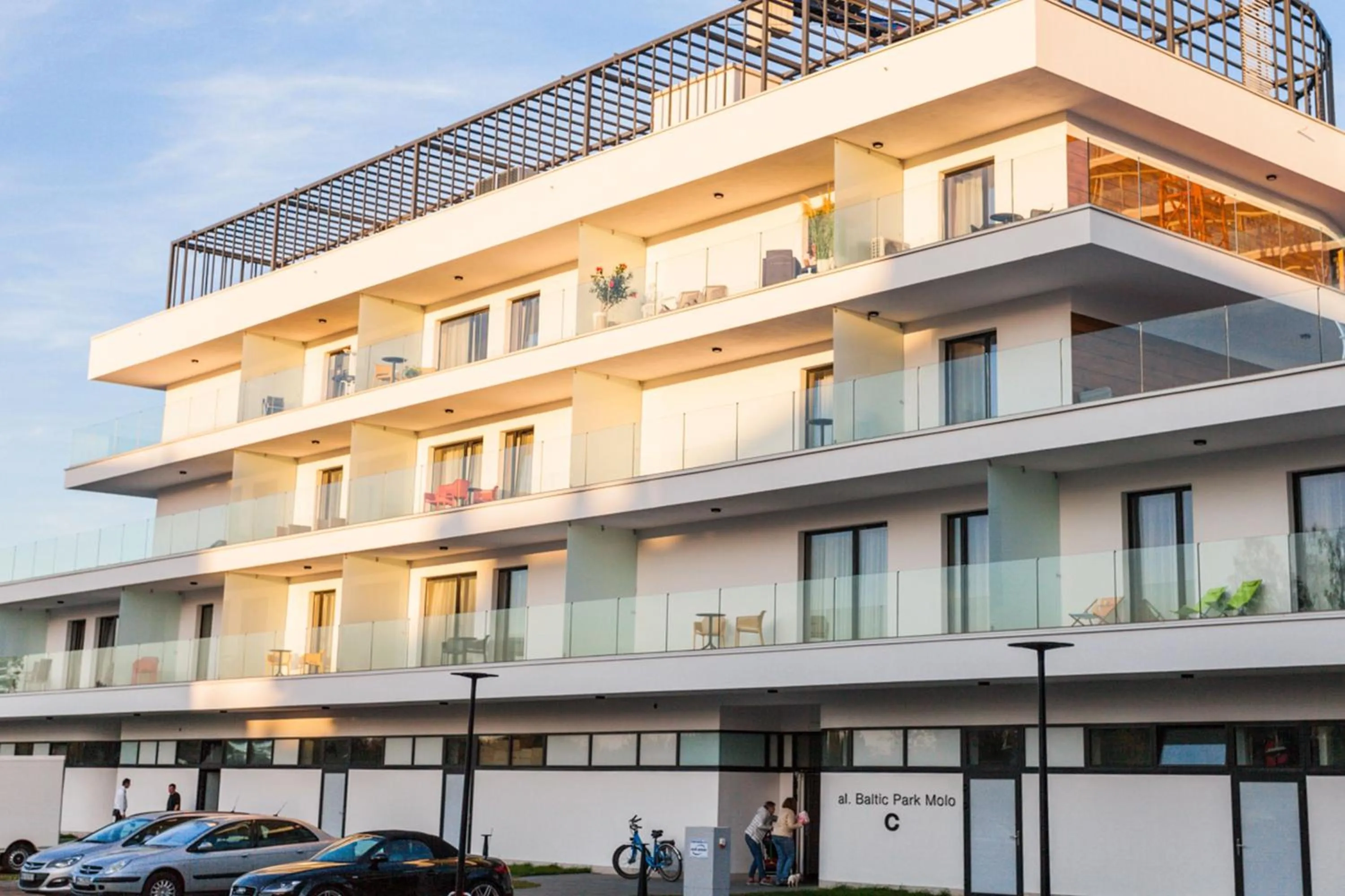 Property building in Baltic Park Molo Apartments by Zdrojowa