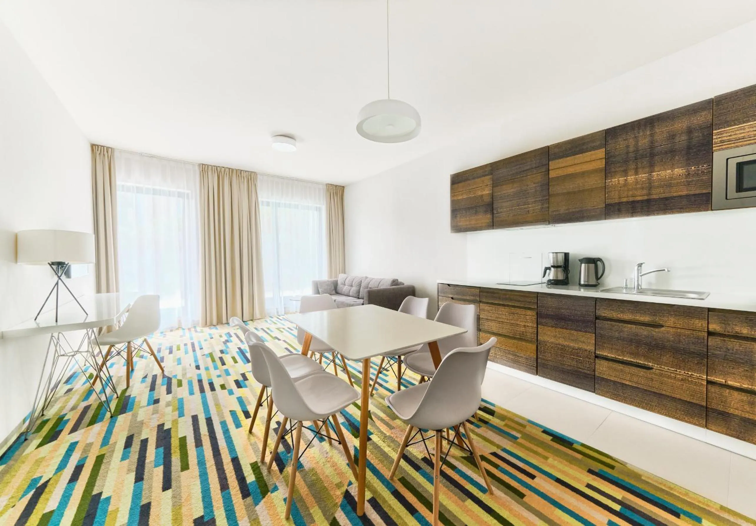 Kitchen or kitchenette in Baltic Park Molo Apartments by Zdrojowa