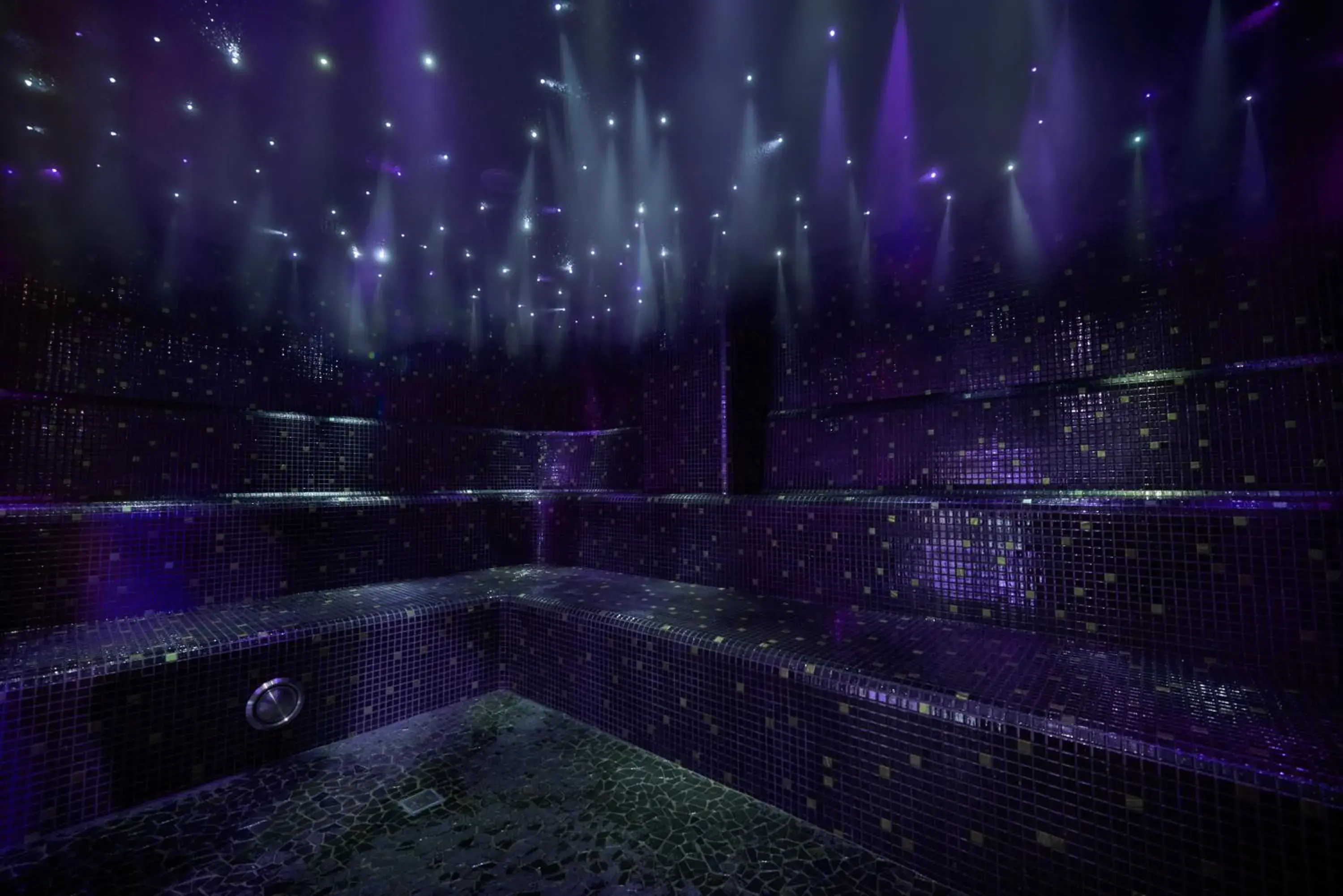 Spa and wellness centre/facilities in Baltic Park Molo Apartments by Zdrojowa Spa and wellness centre/facilities in Baltic Park Molo Apartments by Zdrojowa