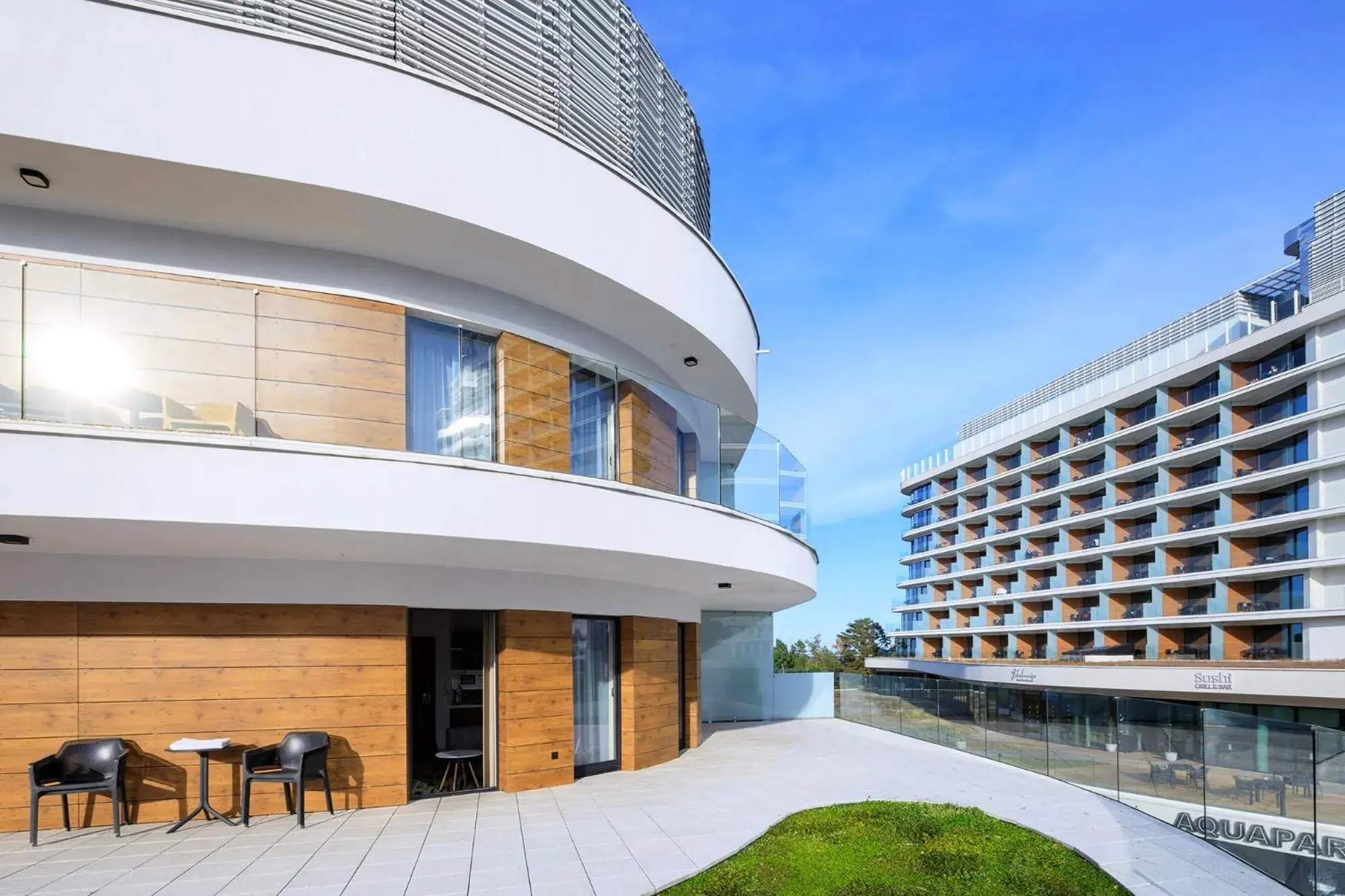 Property building in Baltic Park Molo Apartments by Zdrojowa Property building in Baltic Park Molo Apartments by Zdrojowa