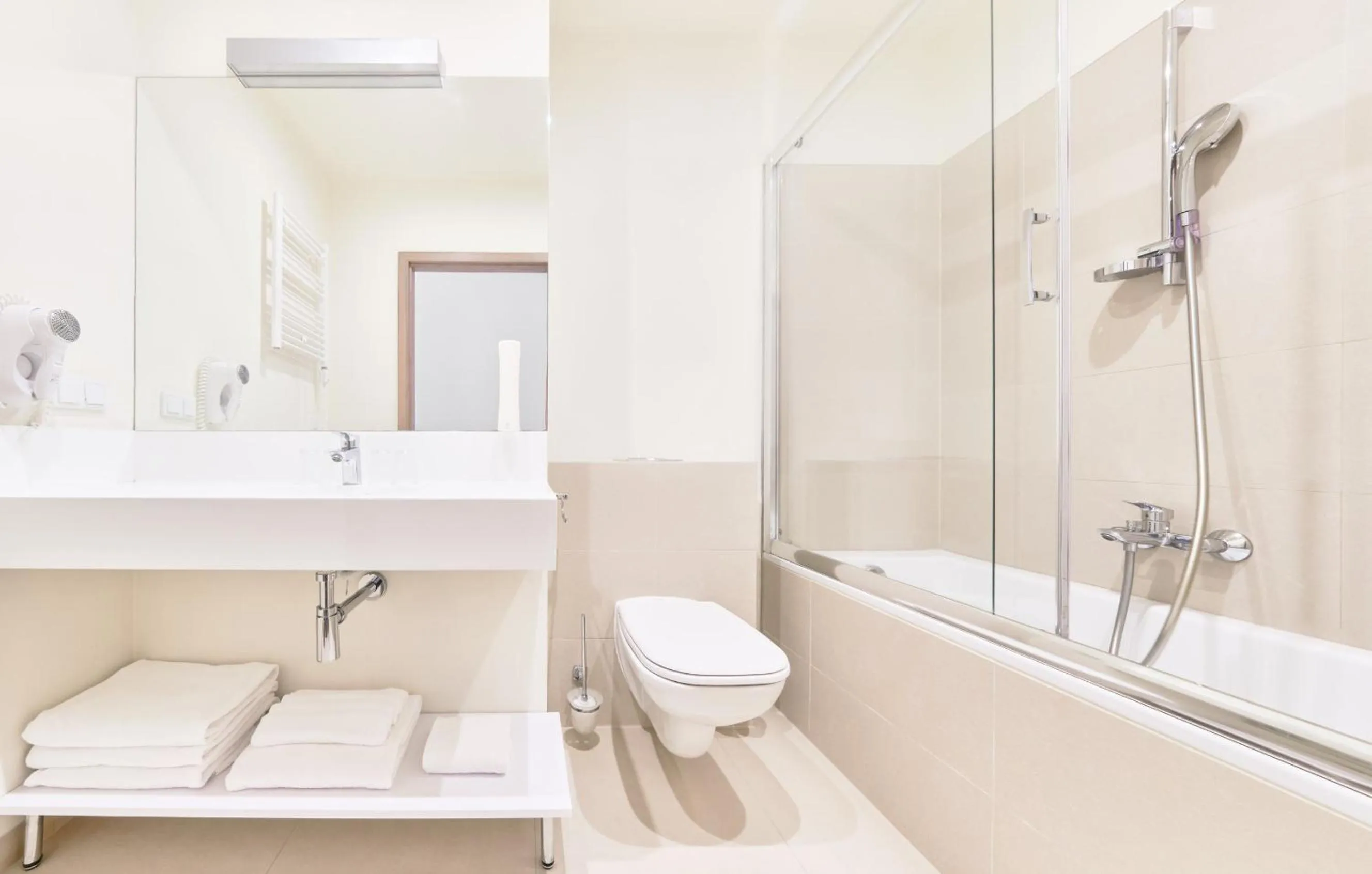 Shower in Baltic Park Molo Apartments by Zdrojowa