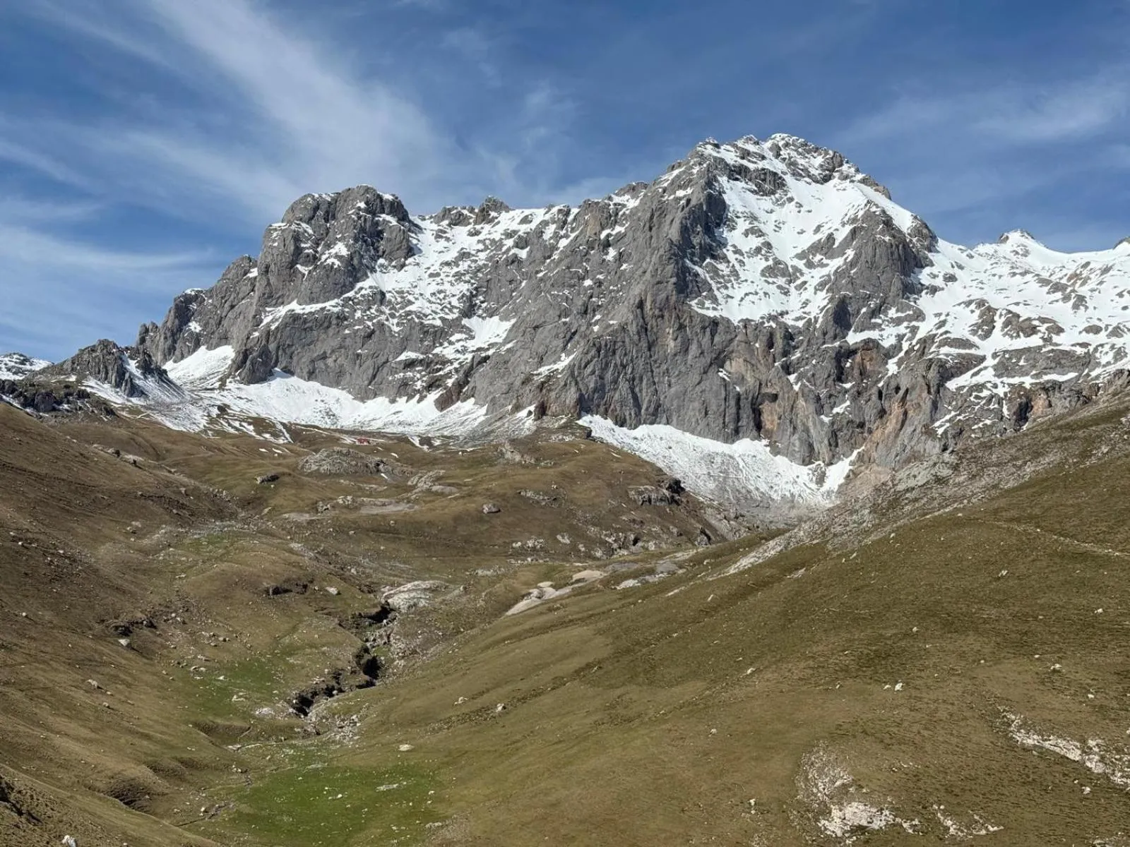 Natural landscape in Apartamentos El Caxigu