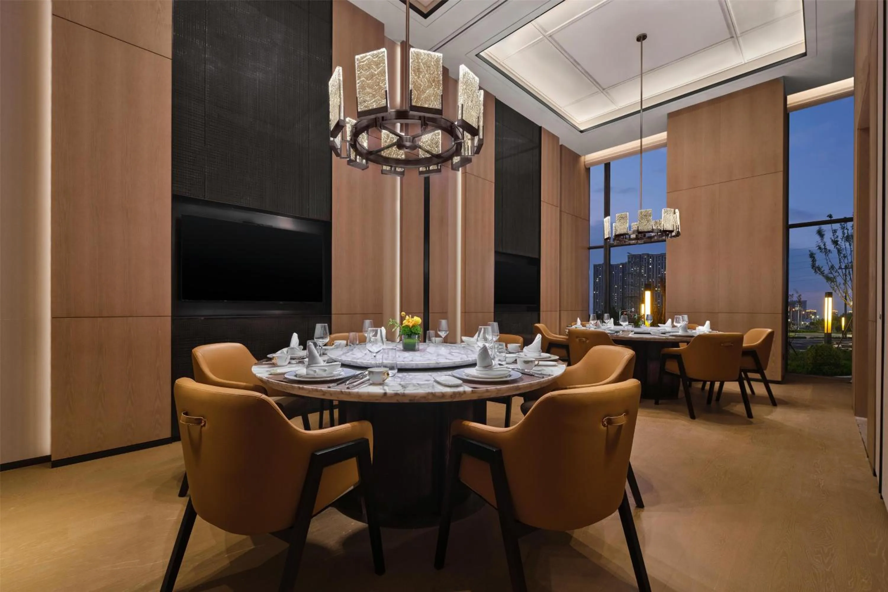 Restaurant/places to eat in Doubletree By Hilton Zhengzhou East