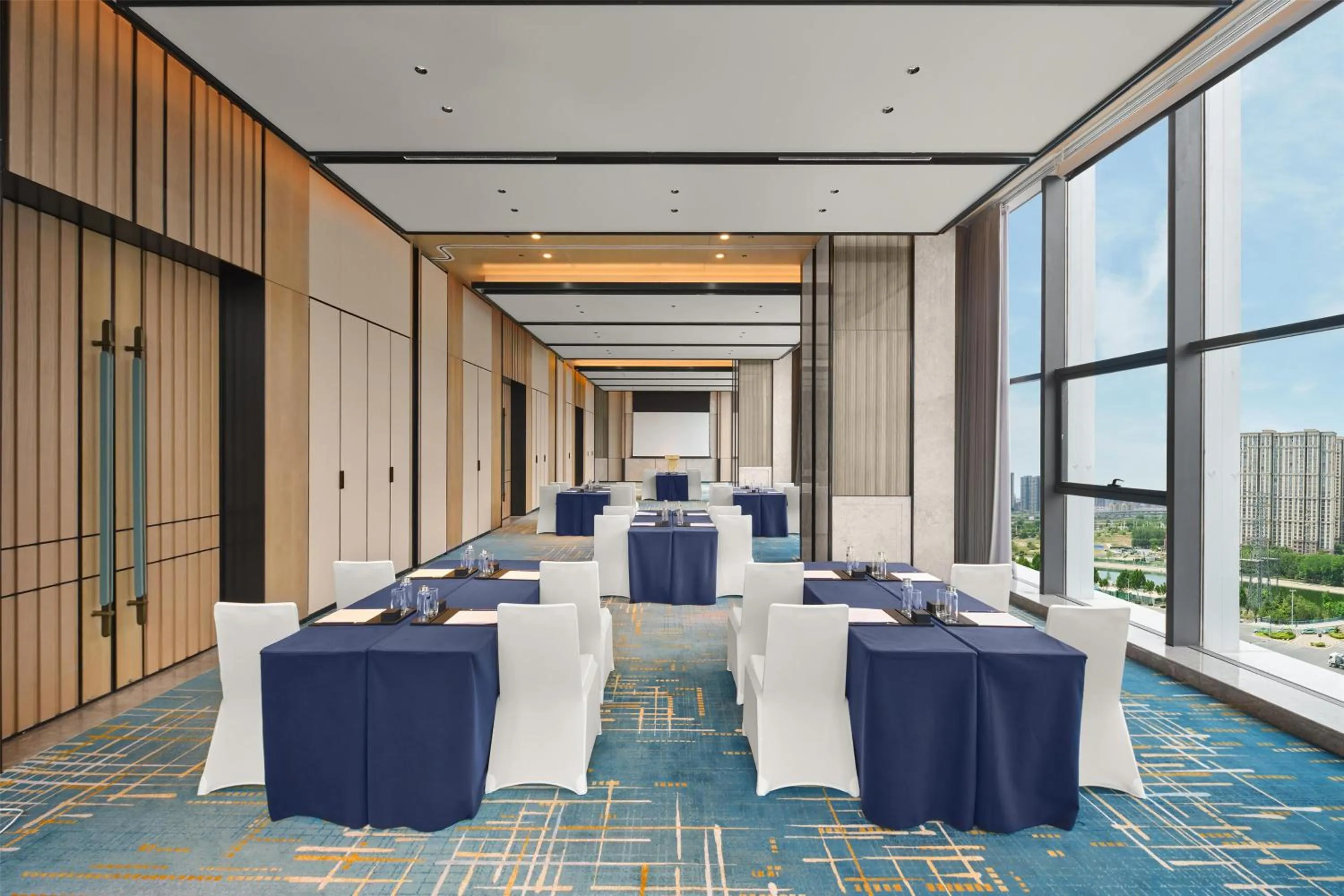 Meeting/conference room in Doubletree By Hilton Zhengzhou East