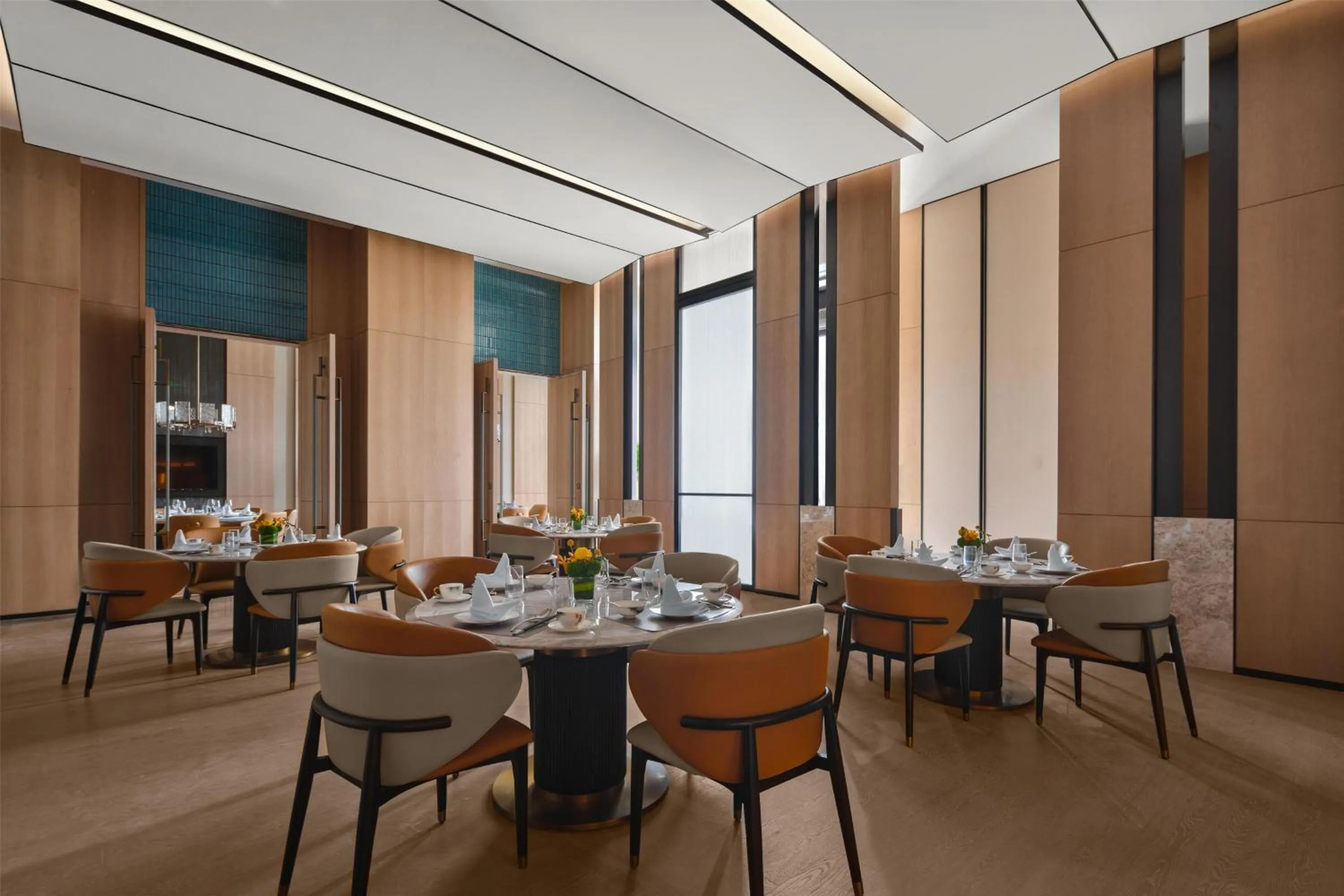 Restaurant/places to eat in Doubletree By Hilton Zhengzhou East