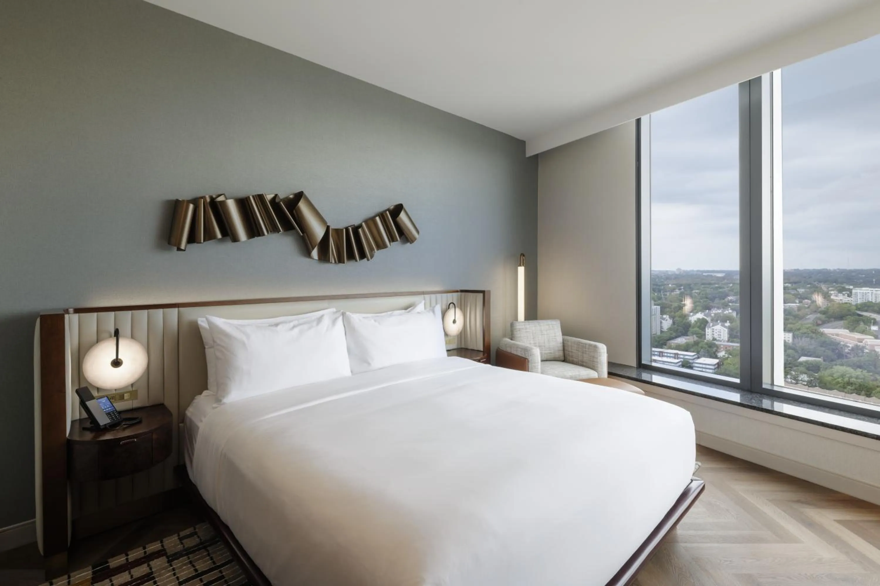 Bedroom, Bed in Hilton Arlington Rosslyn The Key