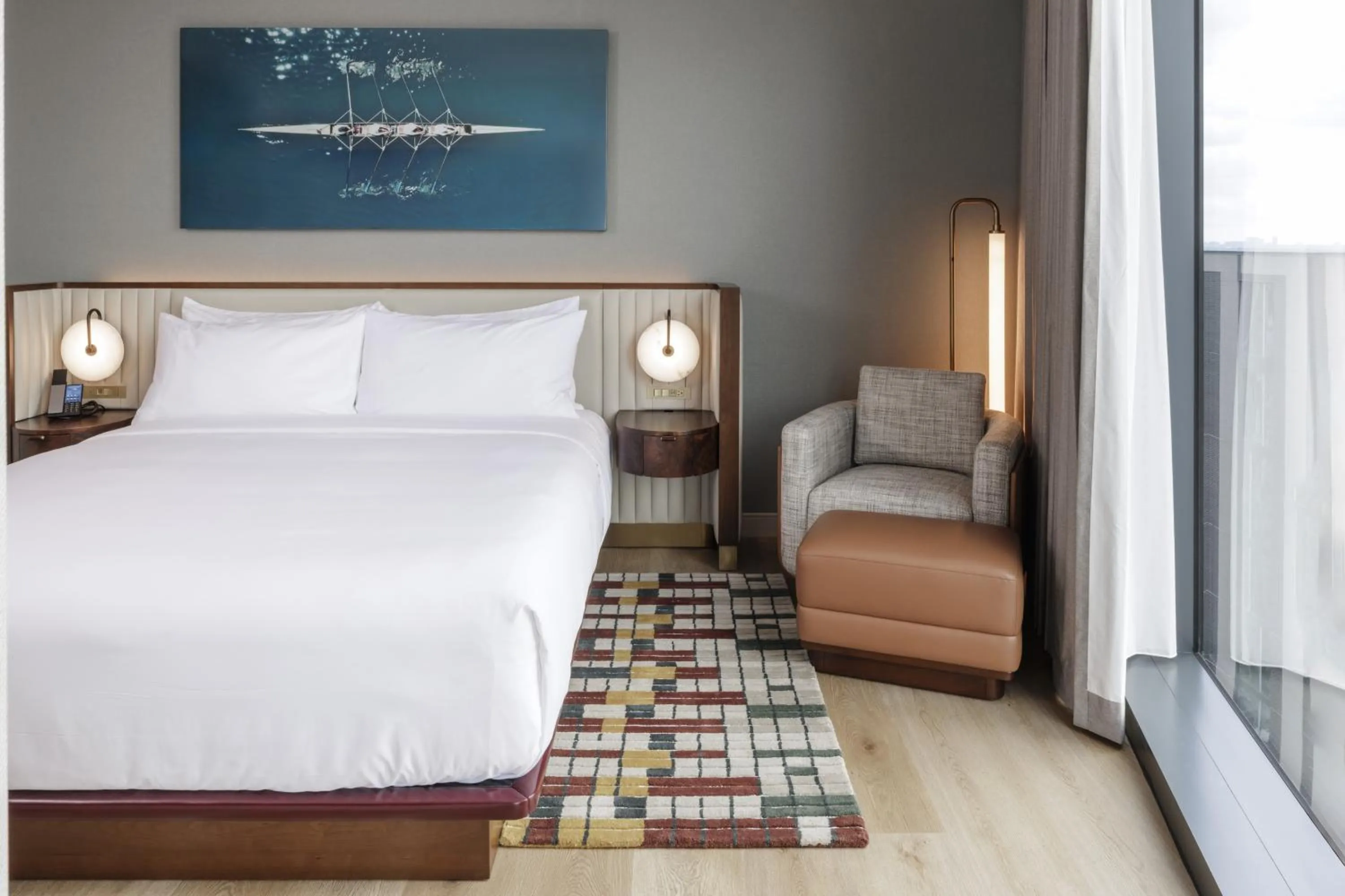 Bedroom, Bed in Hilton Arlington Rosslyn The Key