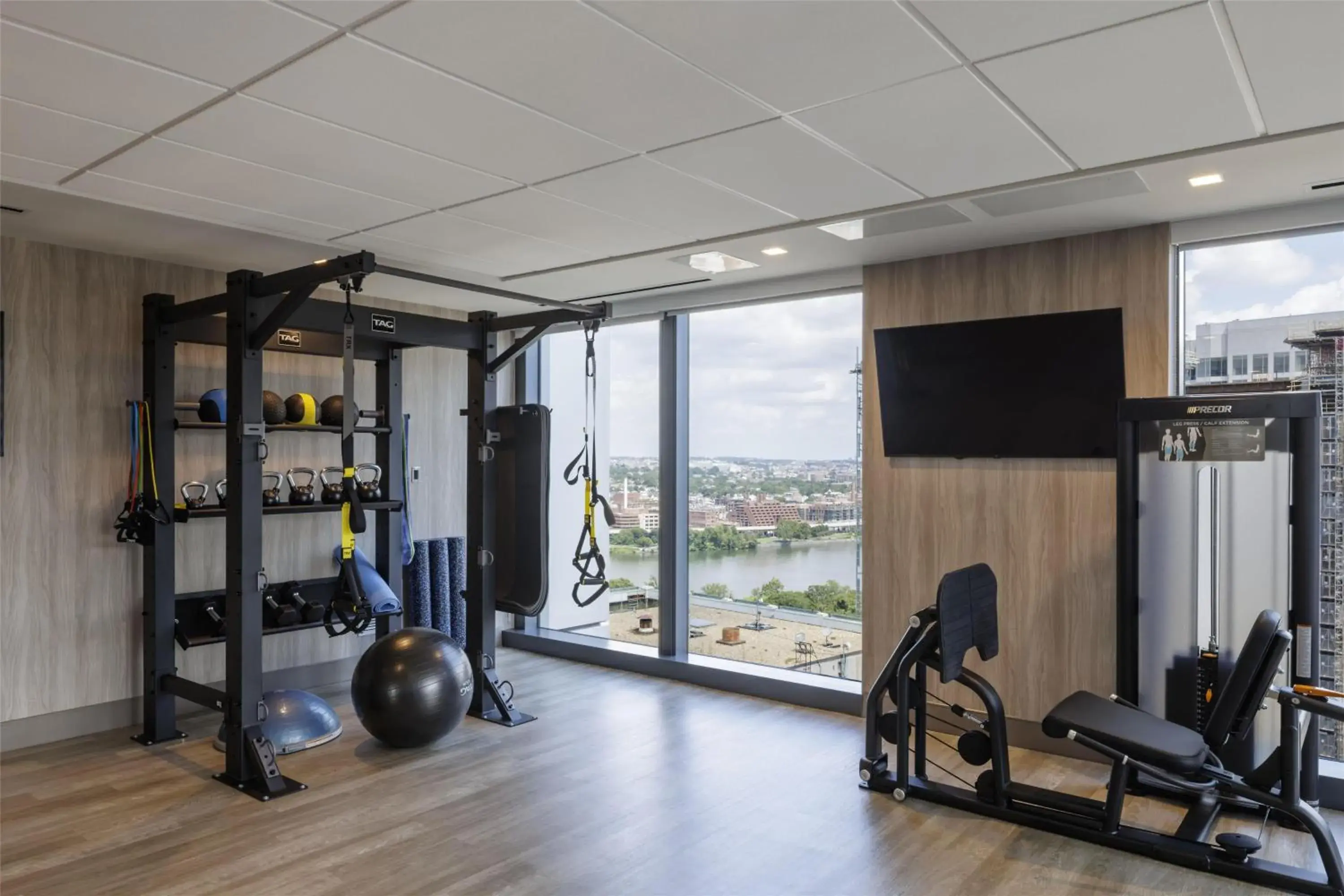 Fitness centre/facilities in Hilton Arlington Rosslyn The Key Fitness centre/facilities in Hilton Arlington Rosslyn The Key
