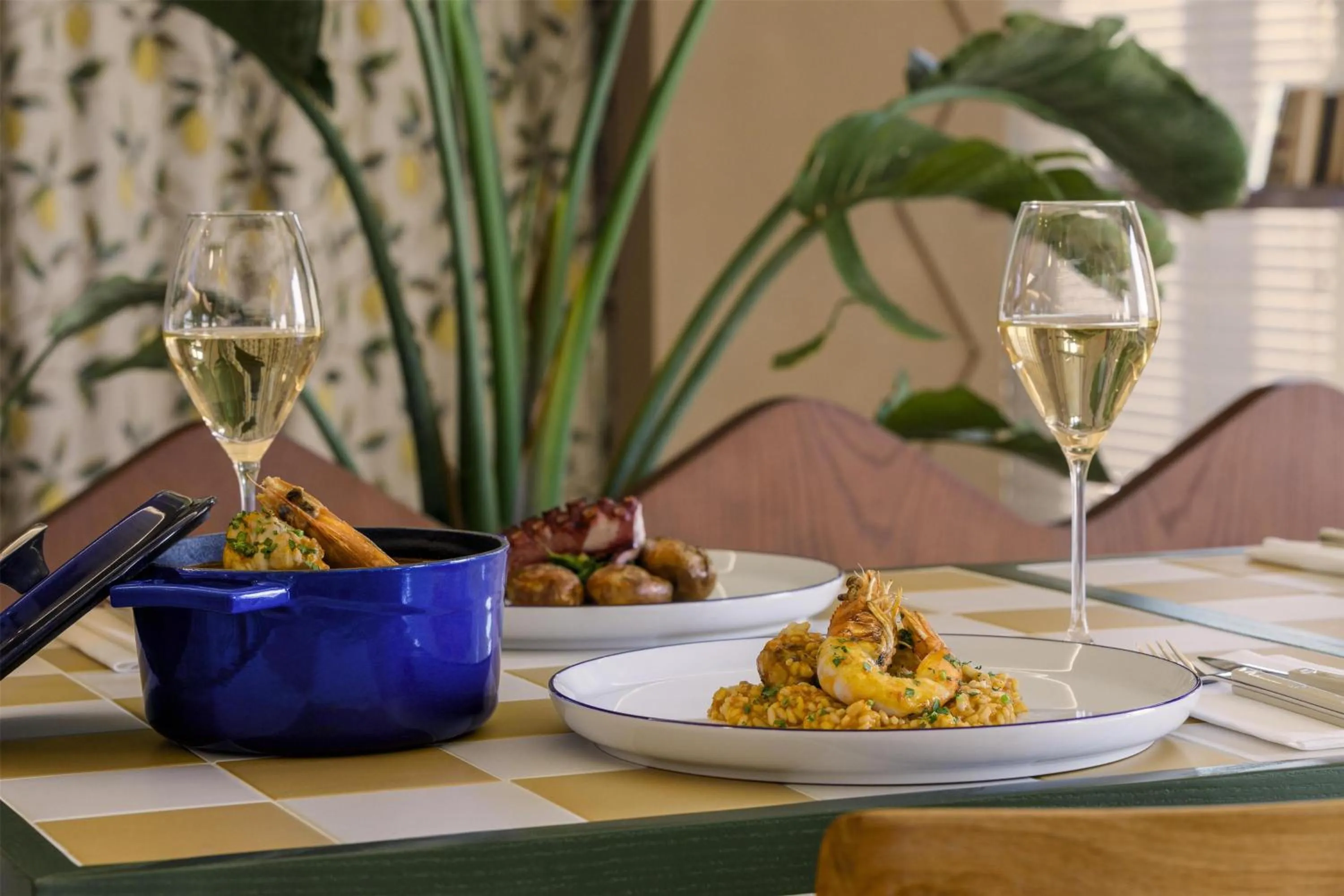 Restaurant/places to eat in Amarello Hotel Praia Santo André, Tapestry Collection by Hilton