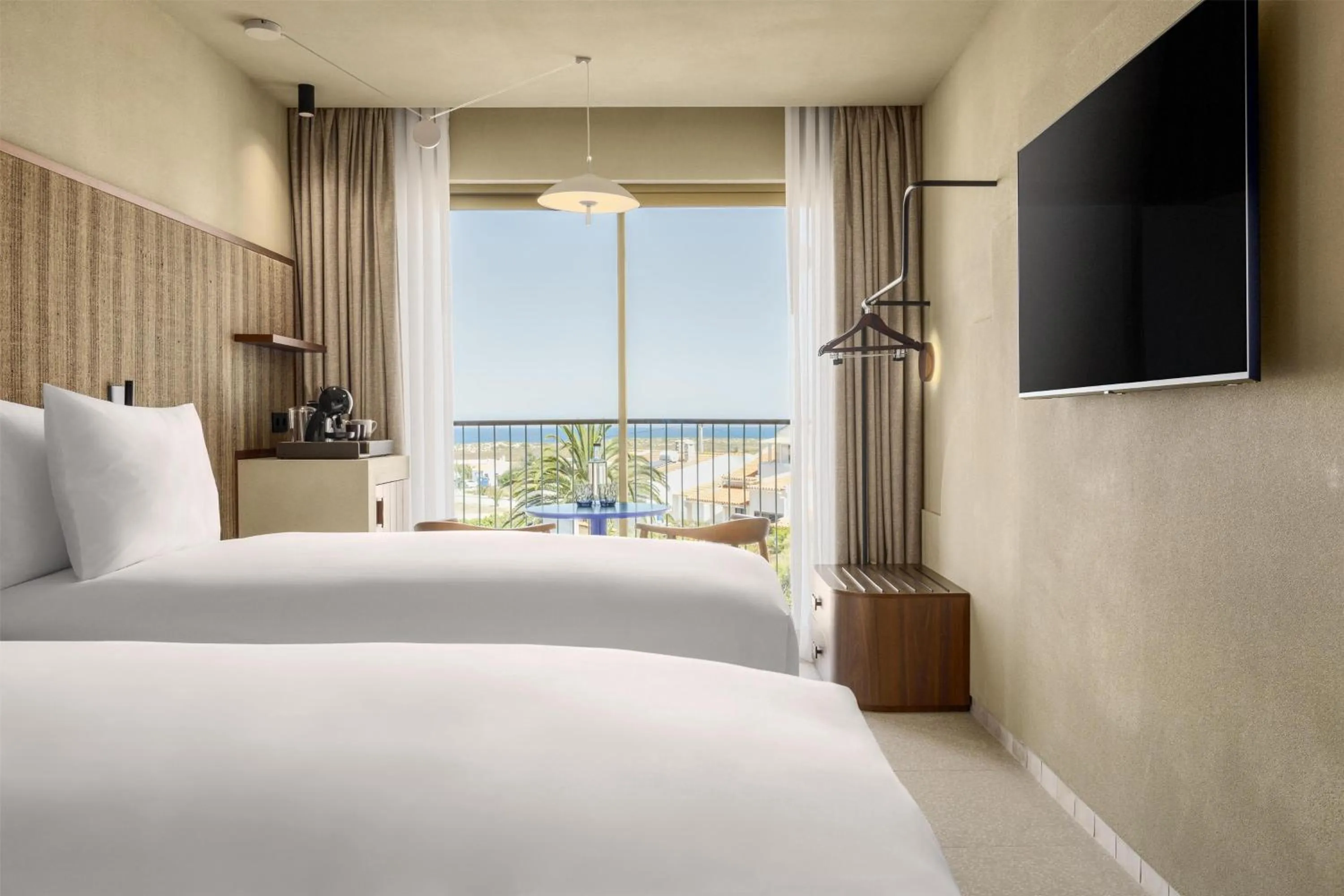 Bed in Amarello Hotel Praia Santo André, Tapestry Collection by Hilton