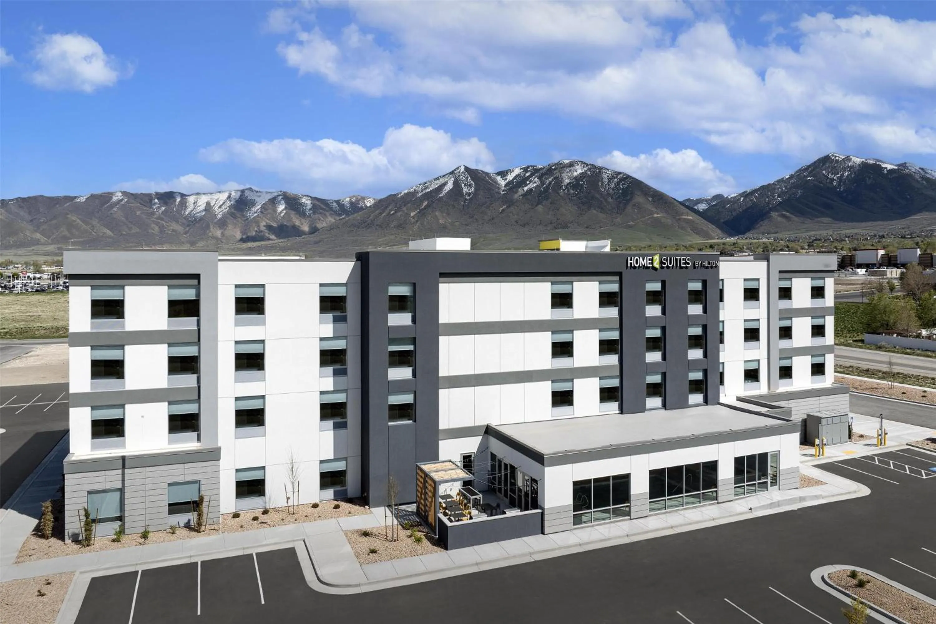 Property building in Home2 Suites By Hilton Tooele