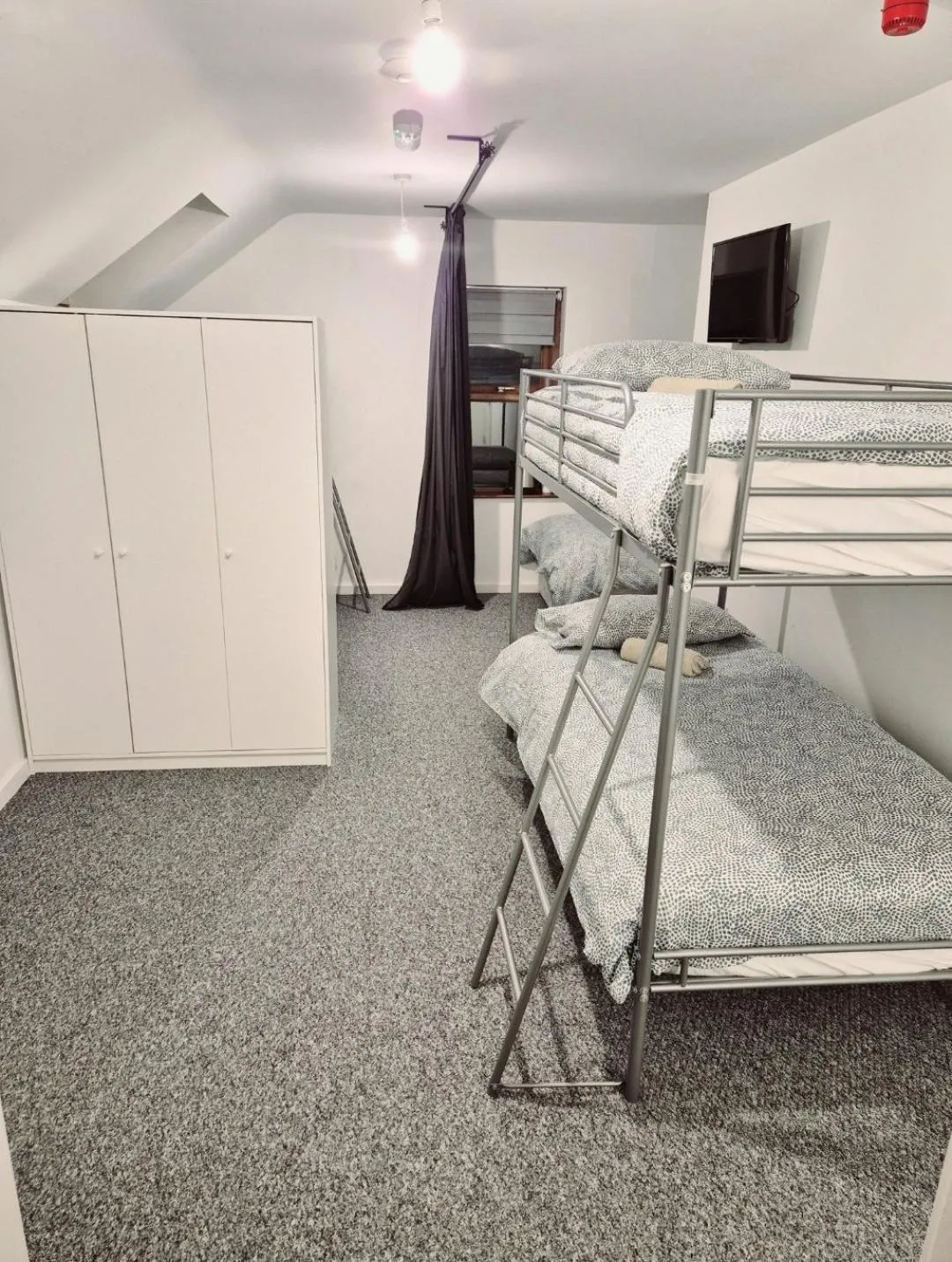 Laneway Hostel Lahinch